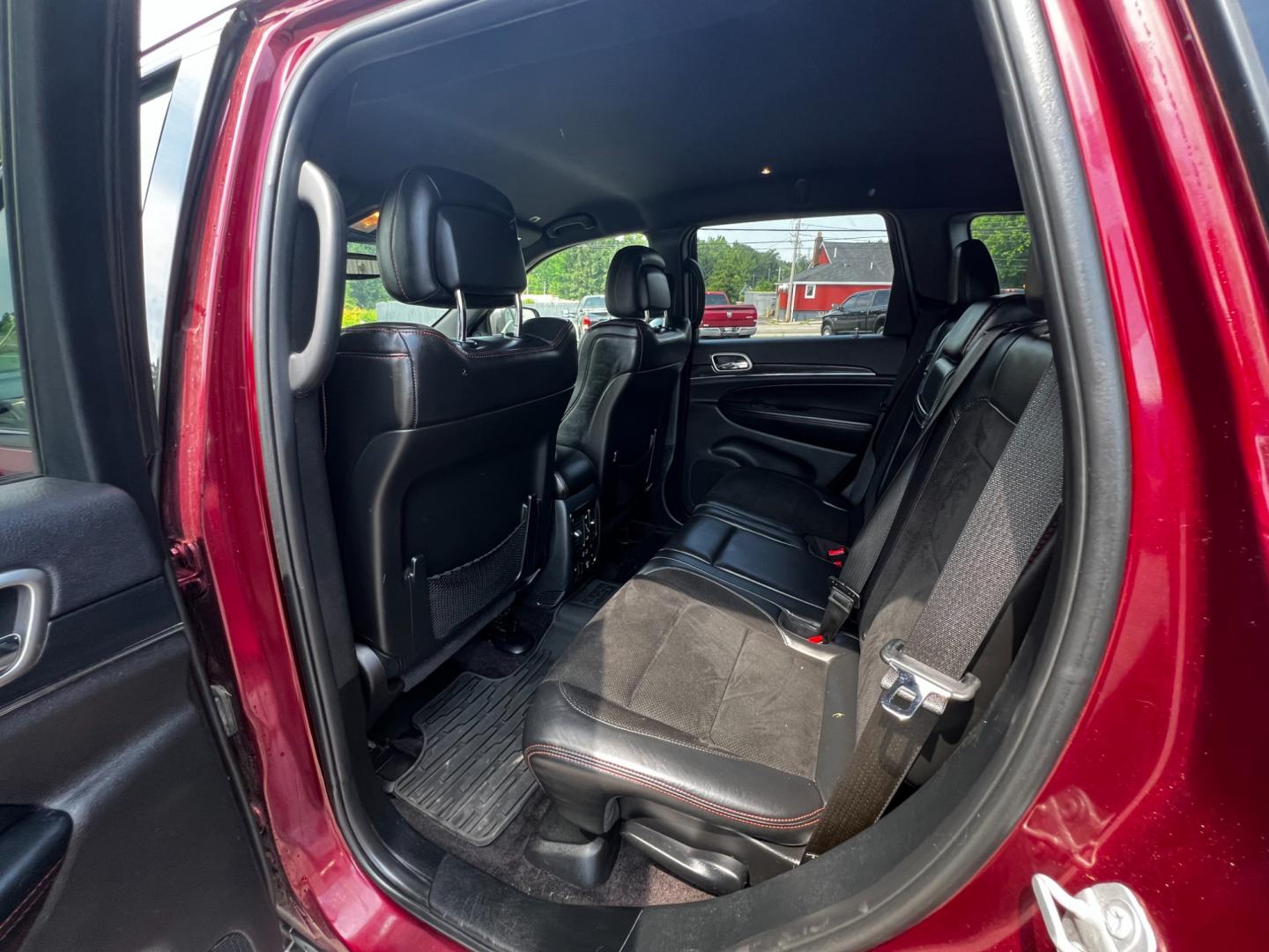 2017 Red /Black Jeep Grand Cherokee Trailhawk 4WD (1C4RJFLG4HC) with an 3.6L V6 DOHC 24V engine, 8A transmission, located at 11115 Chardon Rd. , Chardon, OH, 44024, (440) 214-9705, 41.580246, -81.241943 - This 2017 Jeep Grand Cherokee Trailhawk with a 3.6 Pentastar V6 engine and 8-speed automatic transmission is a well-equipped SUV designed for both rugged off-road performance and everyday comfort. Features like the Quadra Lift Air Suspension, 4WD system, and Electronic Limited Slip Rear Differential - Photo#40