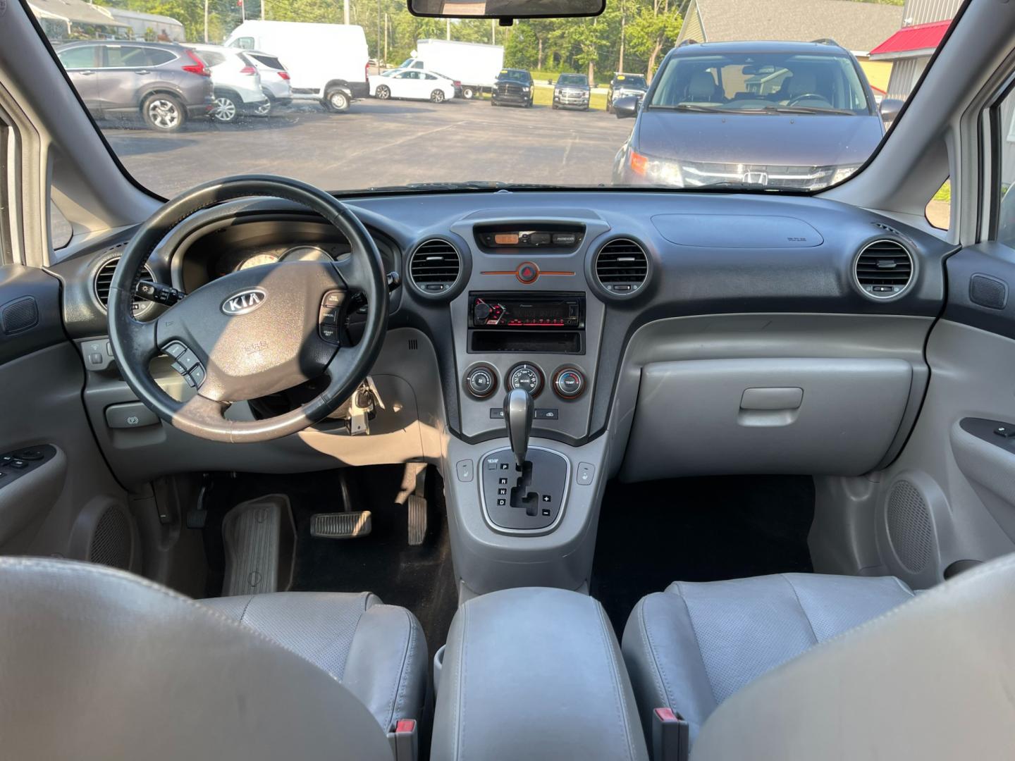 2007 Silver /Black Kia Rondo EX V6 (KNAFG526277) with an 2.7L V6 DOHC 24V engine, 5-Speed Automatic Overdrive transmission, located at 11115 Chardon Rd. , Chardon, OH, 44024, (440) 214-9705, 41.580246, -81.241943 - Photo#32