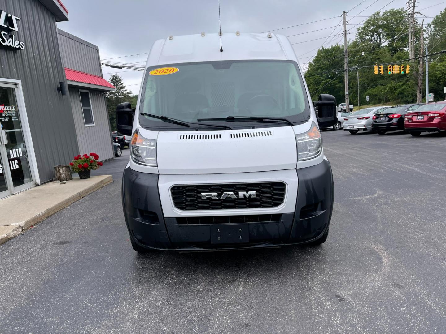 2020 White /Black RAM Promaster 1500 High Roof Tradesman 136-in. WB (3C6TRVBG8LE) with an 3.6L V6 engine, 6A transmission, located at 11115 Chardon Rd. , Chardon, OH, 44024, (440) 214-9705, 41.580246, -81.241943 - Photo#1