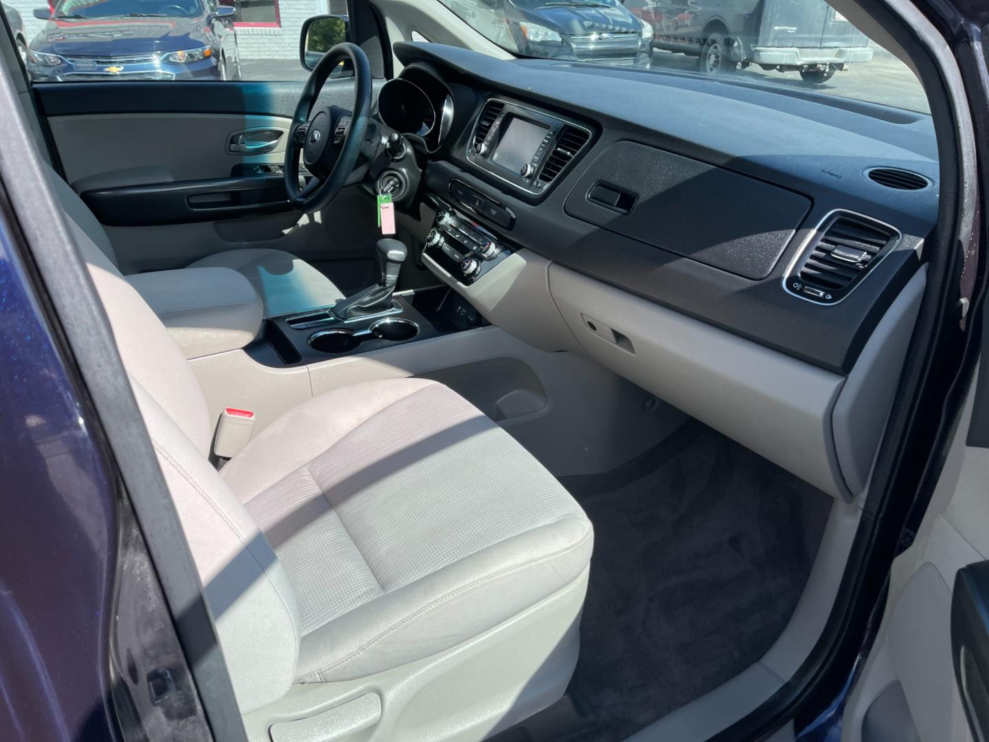 2020 Blue /Tan Kia Sedona LX (KNDMB5C12L6) with an 3.3L V6 DOHC 24V engine, 8-Speed Automatic transmission, located at 547 E. Main St., Orwell, OH, 44076, (440) 437-5893, 41.535435, -80.847855 - Photo#44