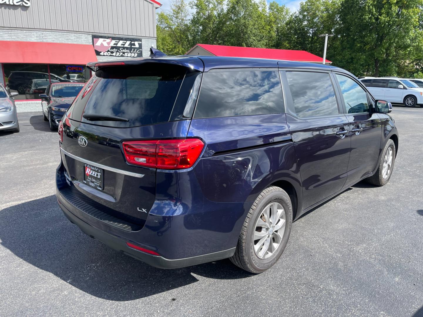 2020 Blue /Tan Kia Sedona LX (KNDMB5C12L6) with an 3.3L V6 DOHC 24V engine, 8-Speed Automatic transmission, located at 547 E. Main St., Orwell, OH, 44076, (440) 437-5893, 41.535435, -80.847855 - Photo#8