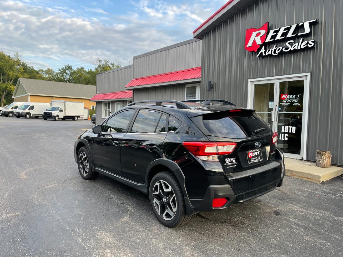 2018 Black /Black Subaru Crosstrek 2.0i Limited CVT (JF2GTAMC9JH) with an 2.0L H4 DOHC 16V engine, Automatic transmission, located at 547 E. Main St., Orwell, OH, 44076, (440) 437-5893, 41.535435, -80.847855 - Photo#9