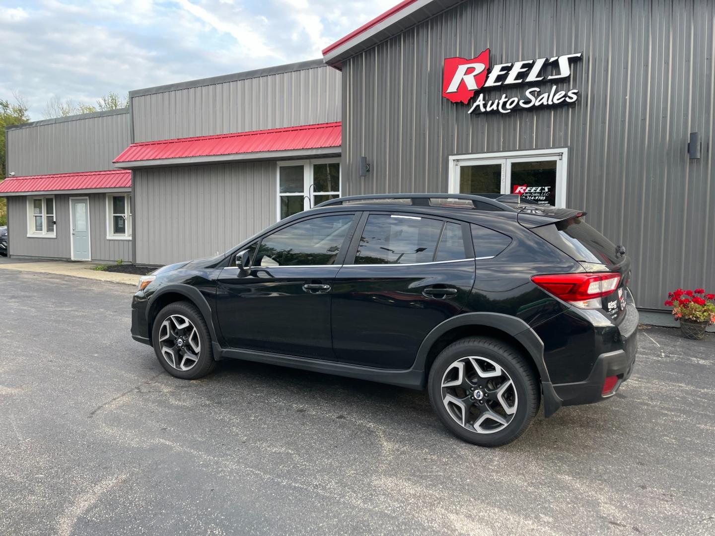 2018 Black /Black Subaru Crosstrek 2.0i Limited CVT (JF2GTAMC9JH) with an 2.0L H4 DOHC 16V engine, Automatic transmission, located at 547 E. Main St., Orwell, OH, 44076, (440) 437-5893, 41.535435, -80.847855 - Photo#10