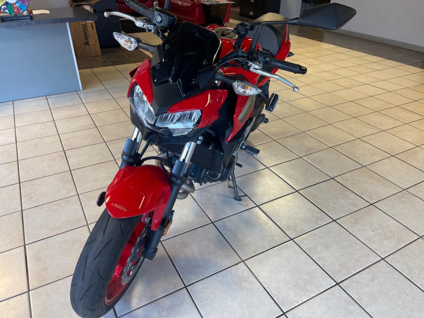 2022 Red /Black Kawasaki Z650 - (ML5EREK1XND) with an 649CC 4-stroke, 2-cylinder, DOHC, liquid-cooled engine, 6 Speed Return Shift transmission, located at 547 E. Main St., Orwell, OH, 44076, (440) 437-5893, 41.535435, -80.847855 - Photo#1