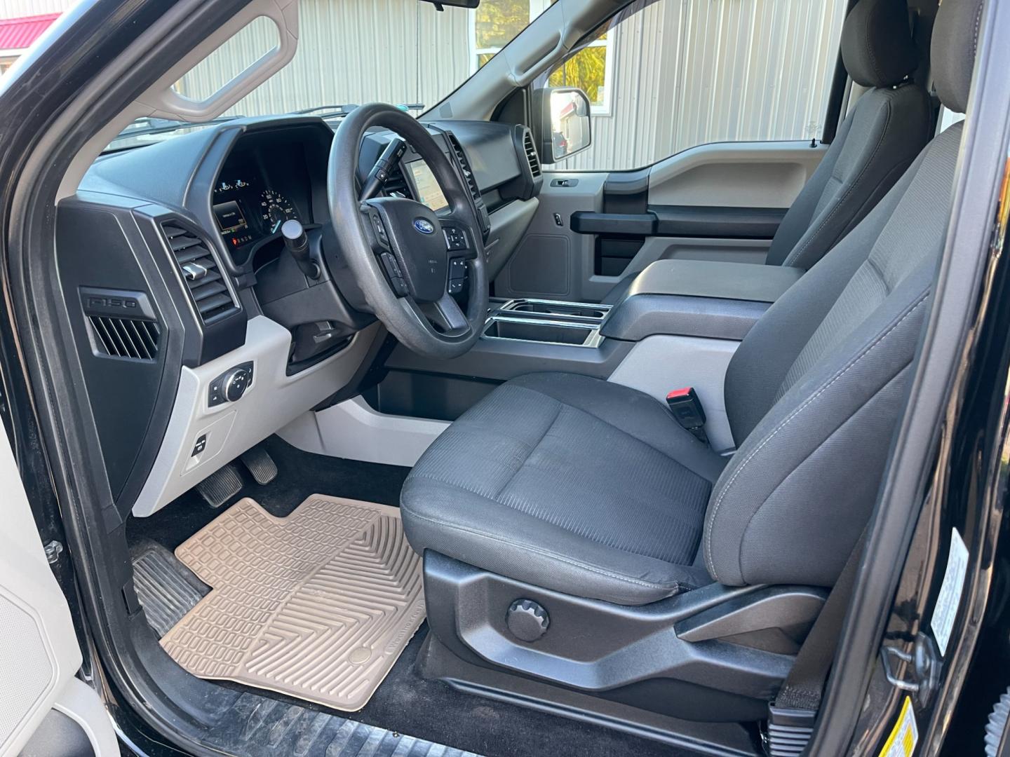 2018 Black /Gray Ford F-150 STX SuperCrew 6.5-ft. Bed 4WD (1FTEW1EP5JF) with an 2.7L V6 DOHC 24V TWIN TURBO engine, 10 Speed Auto transmission, located at 547 E. Main St., Orwell, OH, 44076, (440) 437-5893, 41.535435, -80.847855 - Photo#21