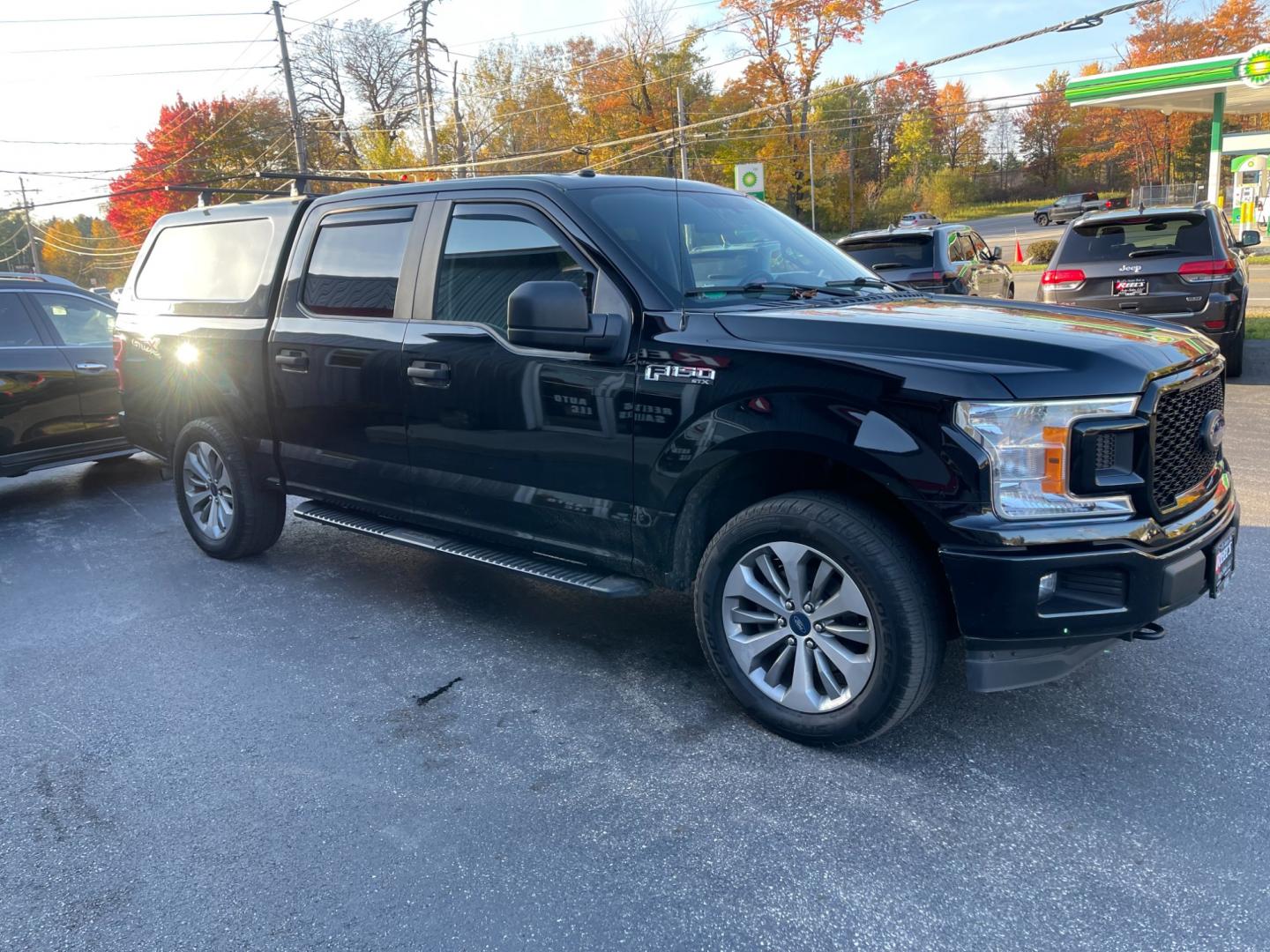 2018 Black /Gray Ford F-150 STX SuperCrew 6.5-ft. Bed 4WD (1FTEW1EP5JF) with an 2.7L V6 DOHC 24V TWIN TURBO engine, 10 Speed Auto transmission, located at 547 E. Main St., Orwell, OH, 44076, (440) 437-5893, 41.535435, -80.847855 - Photo#3