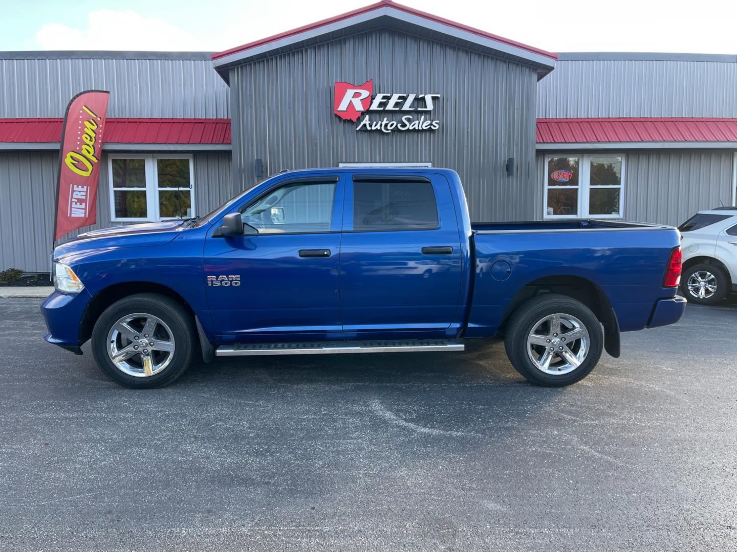 2018 Blue /Black RAM 1500 Express Crew Cab SWB 4WD (3C6RR7KG3JG) with an 3.6L V6 DOHC 24V FFV engine, 8A transmission, located at 547 E. Main St., Orwell, OH, 44076, (440) 437-5893, 41.535435, -80.847855 - Photo#16