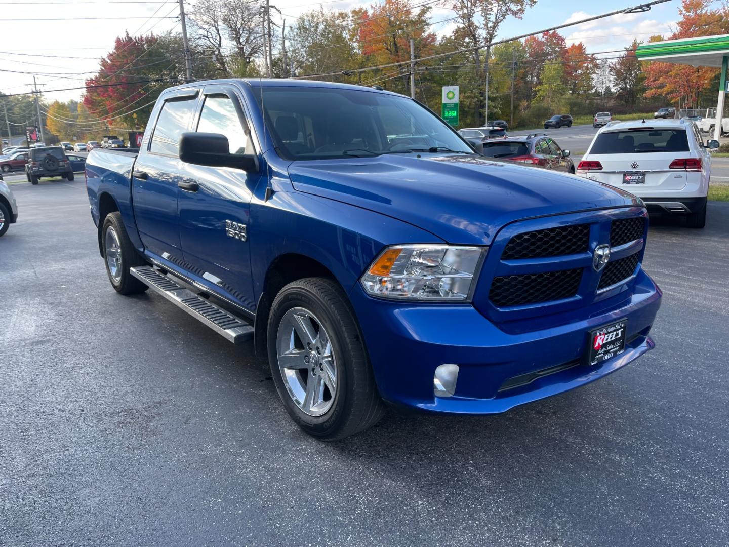 2018 Blue /Black RAM 1500 Express Crew Cab SWB 4WD (3C6RR7KG3JG) with an 3.6L V6 DOHC 24V FFV engine, 8A transmission, located at 547 E. Main St., Orwell, OH, 44076, (440) 437-5893, 41.535435, -80.847855 - Photo#2