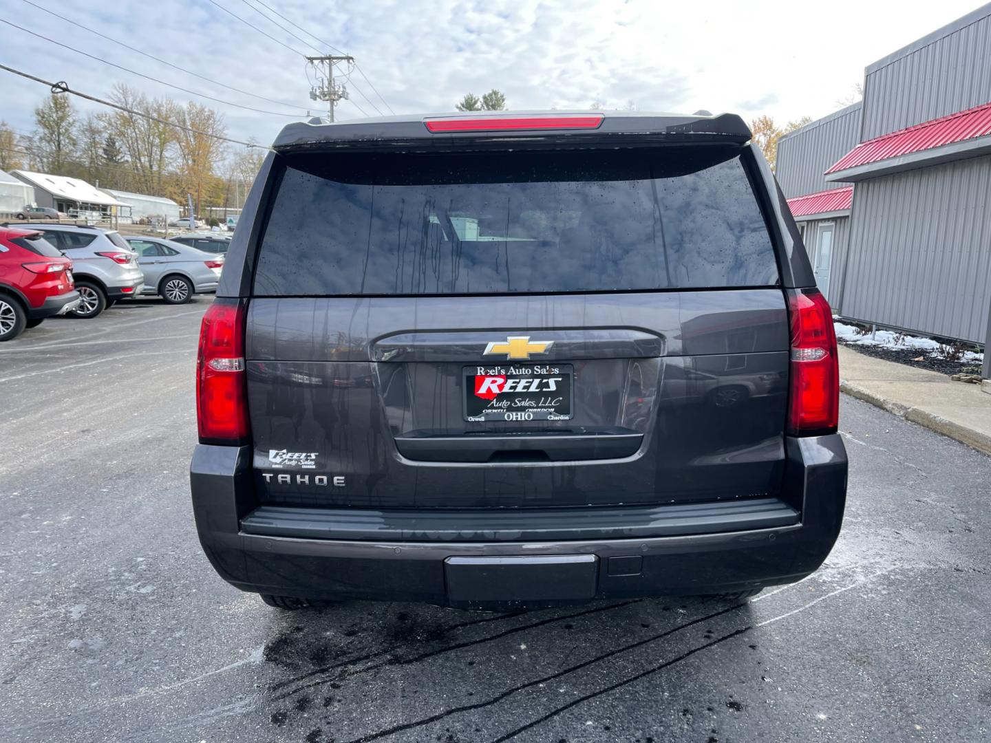 2016 Gray /Black Chevrolet Tahoe LT 4WD (1GNSKBKC0GR) with an 5.3L V8 OHV 16V engine, 6A transmission, located at 547 E. Main St., Orwell, OH, 44076, (440) 437-5893, 41.535435, -80.847855 - Photo#10