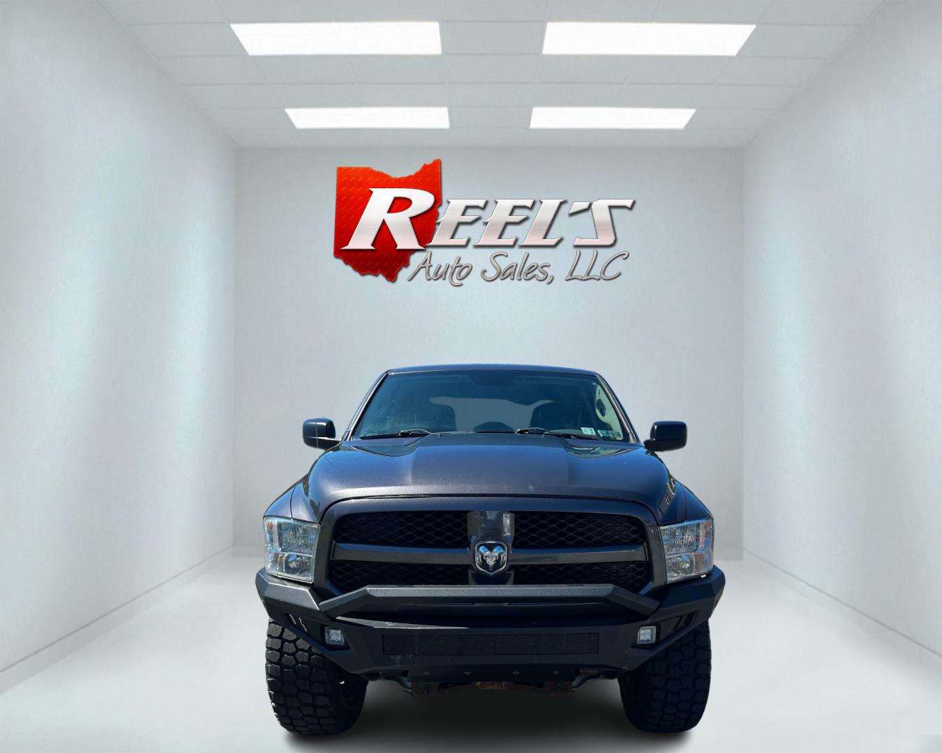 2015 Gray /Gray RAM 1500 Express Crew Cab SWB 4WD (1C6RR7KTXFS) with an 5.7L V8 OHV 16V engine, 8-Speed Automatic transmission, located at 11115 Chardon Rd. , Chardon, OH, 44024, (440) 214-9705, 41.580246, -81.241943 - Photo#1