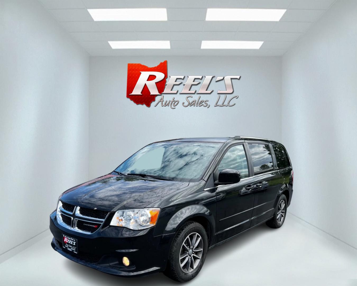 2017 Black /Black Dodge Grand Caravan SXT (2C4RDGCG4HR) with an 3.6L V6 DOHC 24V engine, 6A transmission, located at 547 E. Main St., Orwell, OH, 44076, (440) 437-5893, 41.535435, -80.847855 - This 2017 Dodge Grand Caravan SXT is a versatile family vehicle that features a 3.6L Pentastar V6 engine paired with a 6-speed automatic transmission, capable of towing up to 3,600 pounds. The Grand Caravan comes with a range of practical features, including daytime running lights, dusk-sensing head - Photo#0