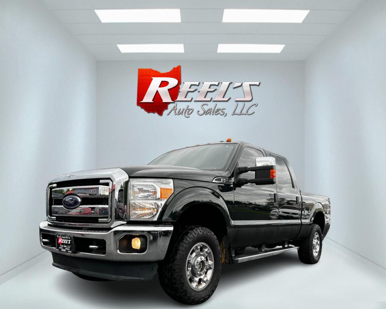 2016 Green /Gray Ford F-250 SD XLT Crew Cab 4WD (1FT7W2B6XGE) with an 6.2L V8 OHV 16V engine, 6-Speed Automatic transmission, located at 547 E. Main St., Orwell, OH, 44076, (440) 437-5893, 41.535435, -80.847855 - This 2016 Ford F-250 XLT Crew Cab is a heavy-duty pickup truck that features a 6.2L V8 engine and offers a 12,200-pound towing capacity, making it suitable for heavy hauling tasks. The truck comes with a 3.73 gearing system and is capable of running on flex fuel. The interior is equipped with a powe - Photo#0