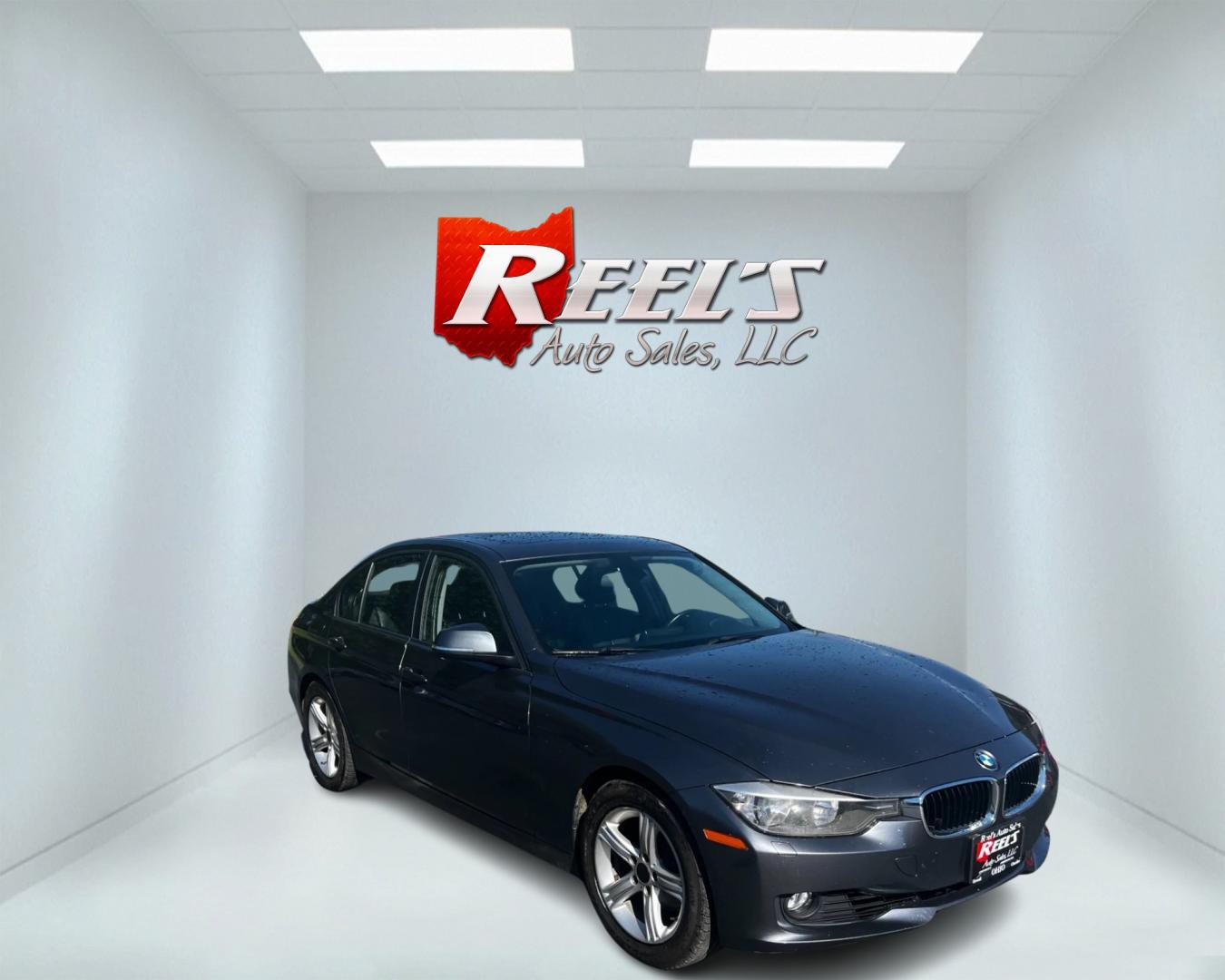 2014 Gray /Black BMW 3-Series 328i xDrive Sedan (WBA3B5C54EP) with an 2.0L I4 DOHC 16V Turbo engine, 8-Speed Automatic transmission, located at 11115 Chardon Rd. , Chardon, OH, 44024, (440) 214-9705, 41.580246, -81.241943 - This 2014 BMW 328i XDrive Sedan combines performance and luxury with its 2.0 turbocharged engine delivering 240 HP, an 8-speed automatic transmission, and all-wheel drive, achieving 0-60 mph in 5.7 seconds and 32 MPG on the highway. It offers premium features such as dusk sensing headlights, leather - Photo#2