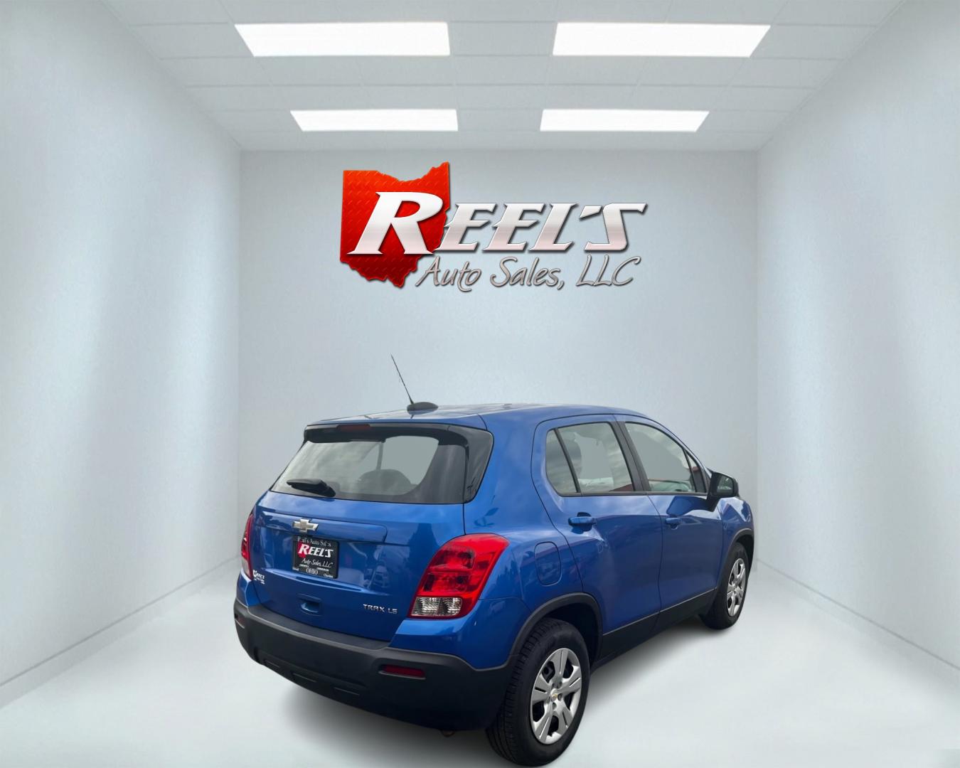 2016 Blue /Black Chevrolet Trax LS FWD (KL7CJKSB0GB) with an 1.4L I4 DOHC 16V TURBO engine, 6 Speed Automatic transmission, located at 547 E. Main St., Orwell, OH, 44076, (440) 437-5893, 41.535435, -80.847855 - Photo#5