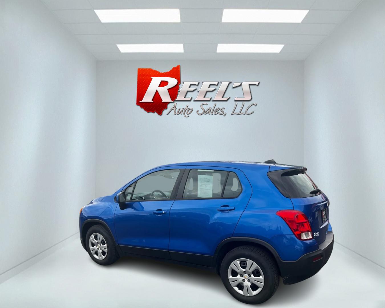 2016 Blue /Black Chevrolet Trax LS FWD (KL7CJKSB0GB) with an 1.4L I4 DOHC 16V TURBO engine, 6 Speed Automatic transmission, located at 547 E. Main St., Orwell, OH, 44076, (440) 437-5893, 41.535435, -80.847855 - Photo#8