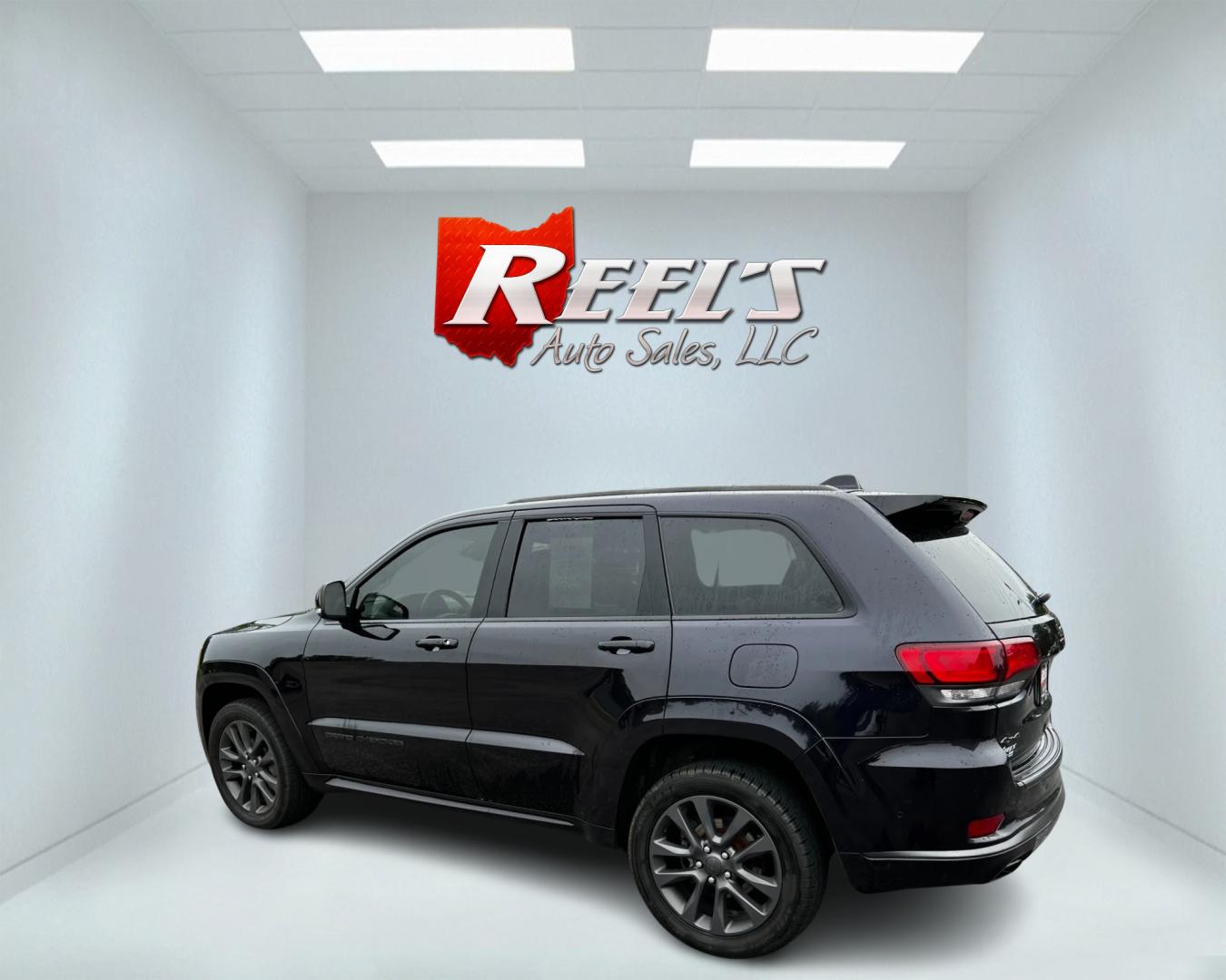 2019 Purple /Black Jeep Grand Cherokee High Altitude 4WD (1C4RJFCG6KC) with an 3.6L V6 DOHC 24V engine, 8A transmission, located at 11115 Chardon Rd. , Chardon, OH, 44024, (440) 214-9705, 41.580246, -81.241943 - This 2019 Jeep Grand Cherokee High Altitude stands out with its powerful 3.6 Pentastar V6 engine and 8-speed automatic transmission, boasting a 6,200-pound towing capacity. It features advanced lighting with LED daytime running lights, HID headlights, and LED fog lights, complemented by dusk-sensing - Photo#8