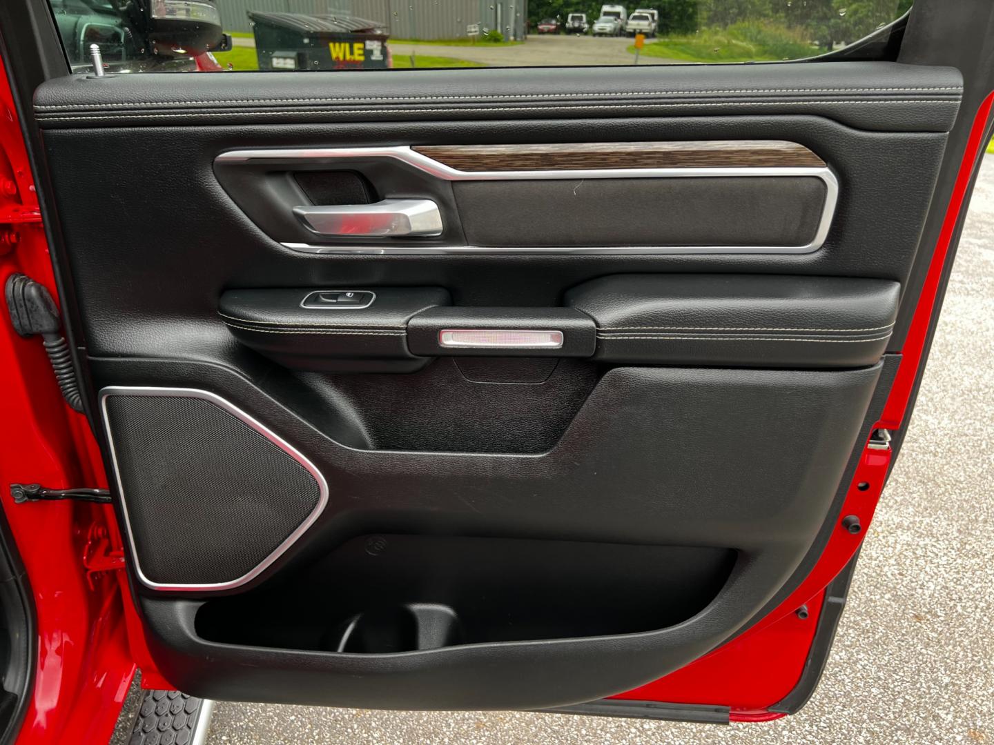 2020 Red /Black RAM 1500 Laramie Crew Cab SWB 4WD (1C6SRFJT0LN) with an 5.7L V8 OHV 16V engine, 8A transmission, located at 11115 Chardon Rd. , Chardon, OH, 44024, (440) 214-9705, 41.580246, -81.241943 - This 2020 Ram 1500 Laramie Crew Cab 4WD is equipped with a powerful 5.7 HEMI eTorque engine and an 8-speed automatic transmission, featuring 3.21 gearing and an impressive 8,120-pound towing capacity. Its exterior lighting is fully LED with auto high beams, ensuring excellent visibility. The truck i - Photo#43