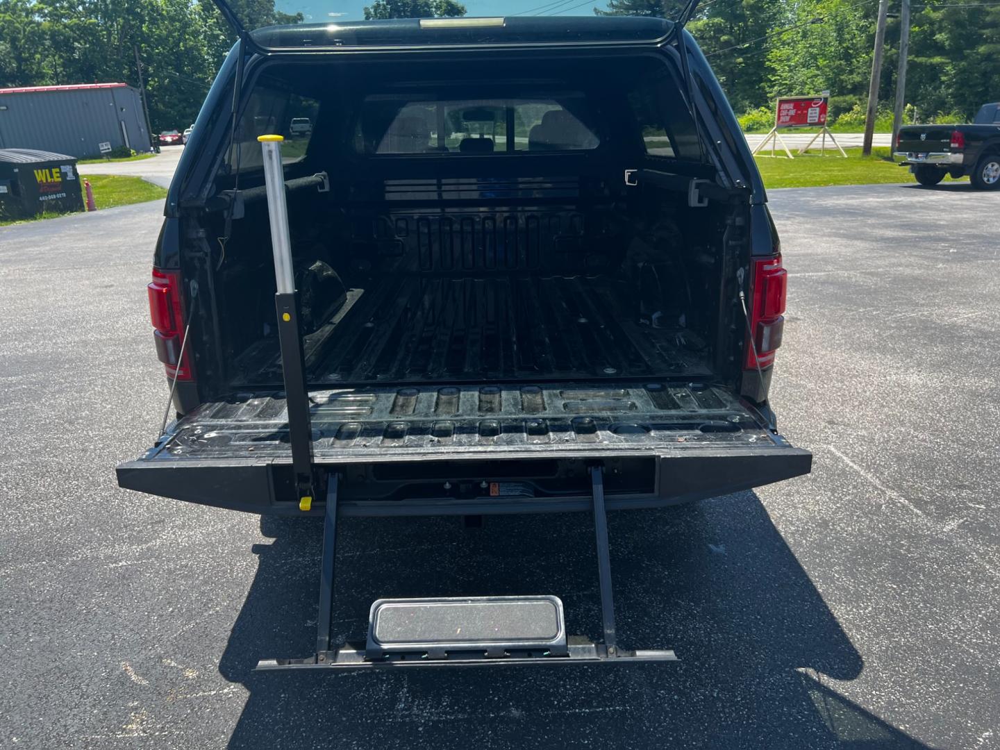 2016 Black /Brown Ford F-150 Platinum 701A SuperCrew 6.5-ft. Bed 4WD (1FTFW1EG4GF) with an 3.5 V6 TWIN TURBO engine, 6 Speed Auto transmission, located at 11115 Chardon Rd. , Chardon, OH, 44024, (440) 214-9705, 41.580246, -81.241943 - This 2016 Ford F-150 Platinum Crew Cab is a highly versatile and luxurious truck, equipped with a 3.5L Twin Turbo EcoBoost engine, a 6-speed automatic transmission, and featuring Tow Haul Mode and Sport Mode. It offers various high-end amenities such as a power panoramic moonroof, heated and cooled - Photo#16