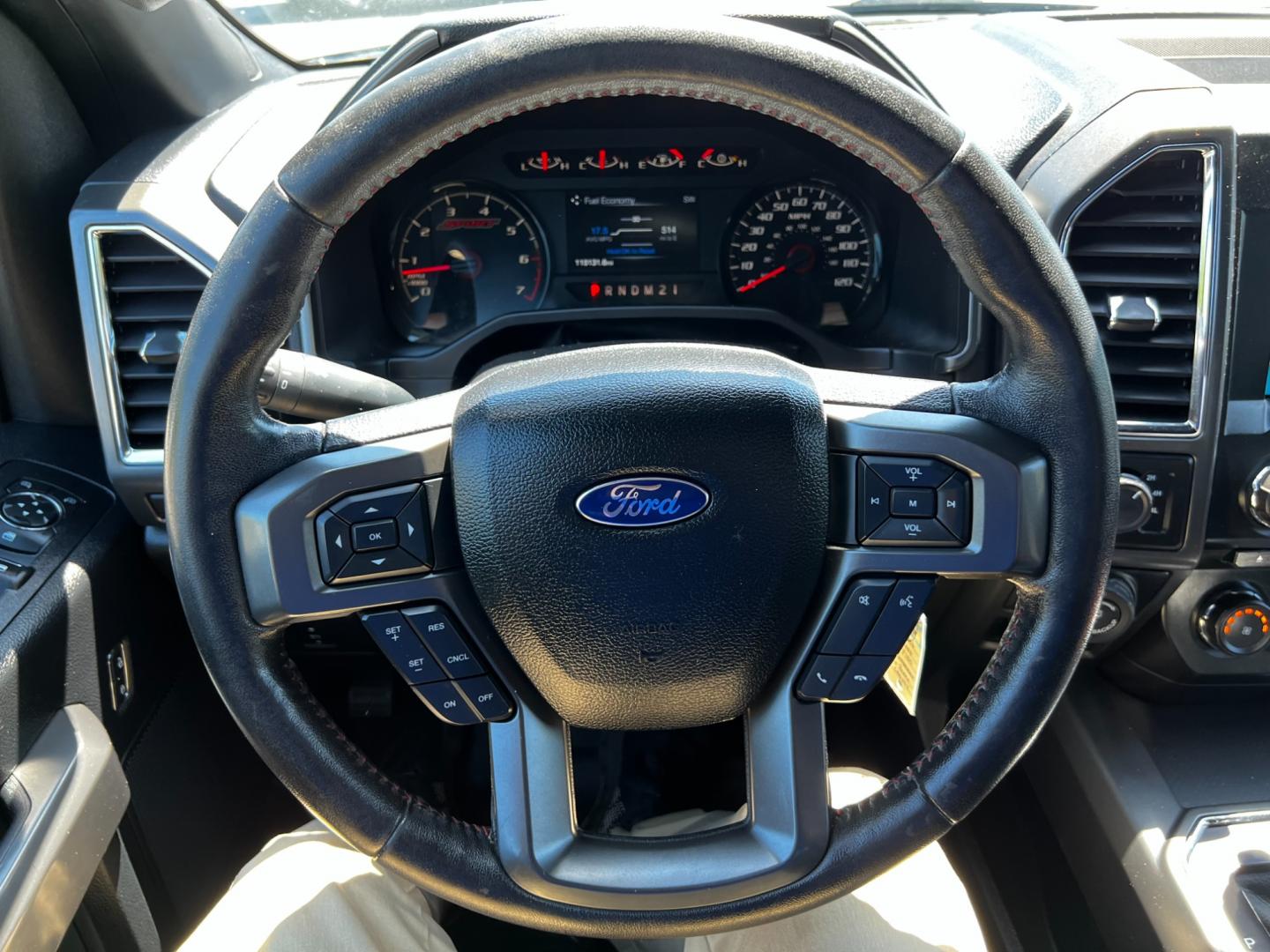 2016 Black /Black Ford F-150 XLT 301A SuperCrew 6.5-ft. Bed 4WD (1FTFW1EG3GF) with an 3.5 V6 TWIN TURBO engine, 6 Speed Auto transmission, located at 11115 Chardon Rd. , Chardon, OH, 44024, (440) 214-9705, 41.580246, -81.241943 - This 2016 Ford F-150 XLT Crew Cab offers a blend of performance and utility with its 3.5L Twin Turbo EcoBoost engine, 6-speed automatic transmission, and 4WD capability. It features the XLT Special Edition Package and Max Trailer Tow Package, enabling an impressive 11,600-pound towing capacity. Insi - Photo#31