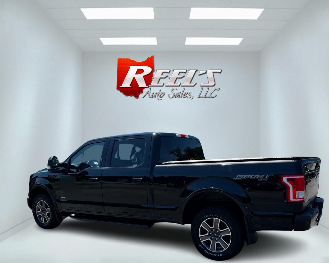 2016 Black /Black Ford F-150 XLT 301A SuperCrew 6.5-ft. Bed 4WD (1FTFW1EG3GF) with an 3.5 V6 TWIN TURBO engine, 6 Speed Auto transmission, located at 11115 Chardon Rd. , Chardon, OH, 44024, (440) 214-9705, 41.580246, -81.241943 - This 2016 Ford F-150 XLT Crew Cab offers a blend of performance and utility with its 3.5L Twin Turbo EcoBoost engine, 6-speed automatic transmission, and 4WD capability. It features the XLT Special Edition Package and Max Trailer Tow Package, enabling an impressive 11,600-pound towing capacity. Insi - Photo#8