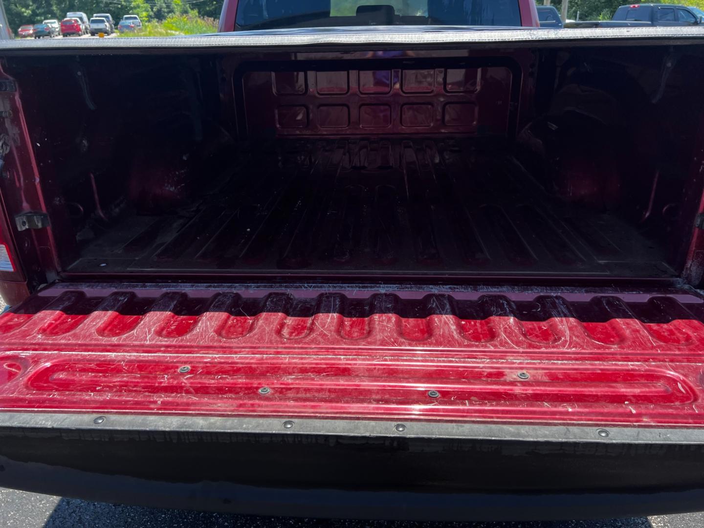 2015 Red /Black RAM 3500 Tradesman Crew Cab 4WD (3C63R3CJ1FG) with an 6.4L V8 OHV engine, 6-Speed Automatic transmission, located at 11115 Chardon Rd. , Chardon, OH, 44024, (440) 214-9705, 41.580246, -81.241943 - This 2015 Ram 3500 Tradesman Crew Cab is a robust and capable truck powered by a 6.4 HEMI V8 engine paired with a 6-speed automatic 66RFE transmission. It features 3.73 gearing, providing a substantial towing capacity of 12,640 pounds and a payload capacity of 3,901 pounds, making it ideal for heavy - Photo#13