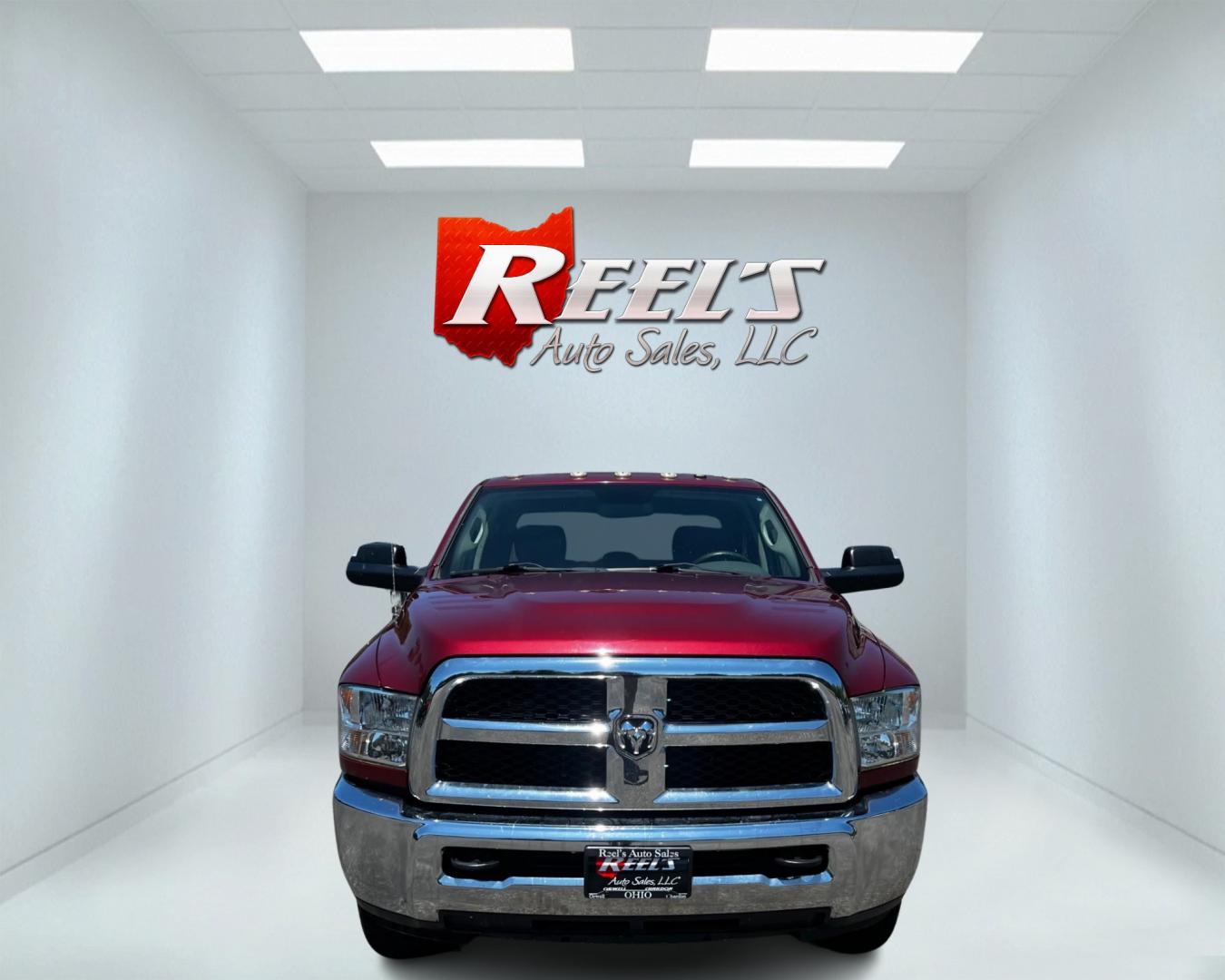 2015 Red /Black RAM 3500 Tradesman Crew Cab 4WD (3C63R3CJ1FG) with an 6.4L V8 OHV engine, 6-Speed Automatic transmission, located at 11115 Chardon Rd. , Chardon, OH, 44024, (440) 214-9705, 41.580246, -81.241943 - This 2015 Ram 3500 Tradesman Crew Cab is a robust and capable truck powered by a 6.4 HEMI V8 engine paired with a 6-speed automatic 66RFE transmission. It features 3.73 gearing, providing a substantial towing capacity of 12,640 pounds and a payload capacity of 3,901 pounds, making it ideal for heavy - Photo#1