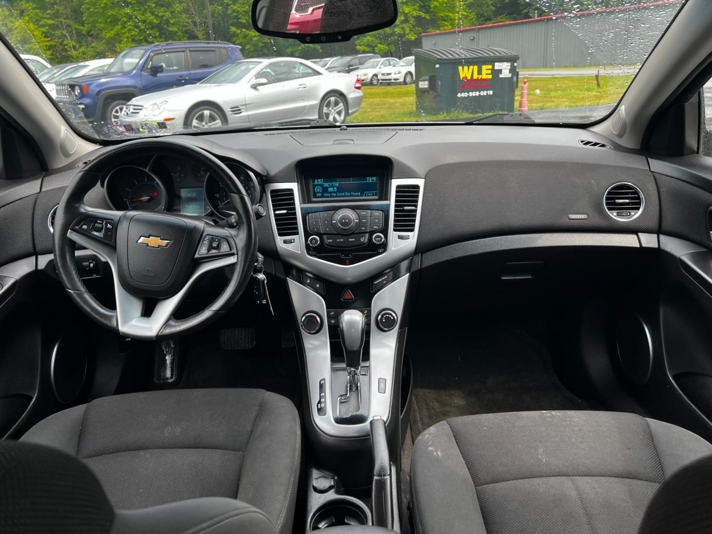 2011 Silver /Black Chevrolet Cruze 1LT (1G1PF5S90B7) with an 1.4L I4 DOHC 16V TURBO engine, 6-Speed Automatic transmission, located at 11115 Chardon Rd. , Chardon, OH, 44024, (440) 214-9705, 41.580246, -81.241943 - This 2011 Chevrolet Cruze 1LT Auto features a 1.4 Turbocharged ECOTEC engine paired with a 6-speed automatic transmission, delivering a fuel-efficient performance with 34 MPG on the highway. Notable amenities include a 6-way power driver's seat, remote start, daytime running lights, dusk-sensing hea - Photo#32