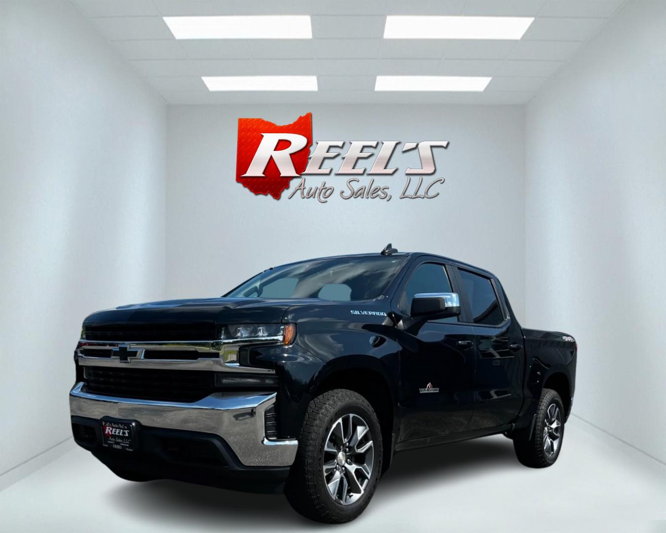 2019 Black /Black Chevrolet Silverado 1500 LT Crew Cab 4WD (1GCUYDEDXKZ) with an 5.3L V8 OHV 16V engine, 8-Speed Automatic transmission, located at 11115 Chardon Rd. , Chardon, OH, 44024, (440) 214-9705, 41.580246, -81.241943 - This 2019 Chevrolet Silverado 1500 LT Crew Cab is equipped with a powerful 5.3L Vortec V8 engine paired with an 8-speed automatic transmission, and features True North Edition styling, LED daytime running lights, and dusk-sensing headlights. Inside, it has a dual-zone automatic climate control, powe - Photo#0