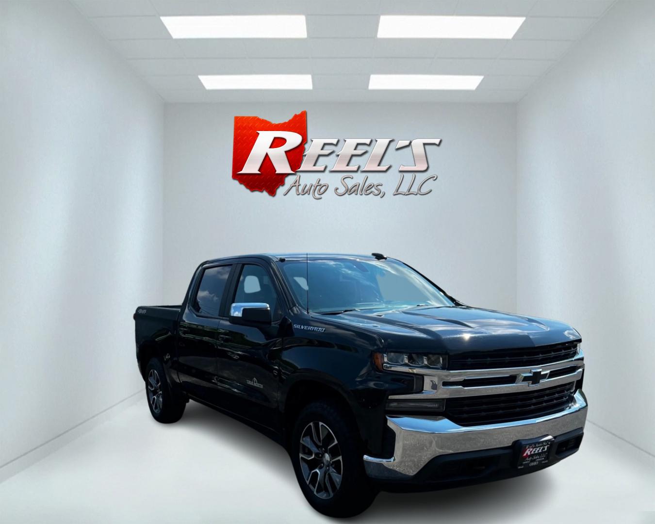 2019 Black /Black Chevrolet Silverado 1500 LT Crew Cab 4WD (1GCUYDEDXKZ) with an 5.3L V8 OHV 16V engine, 8-Speed Automatic transmission, located at 11115 Chardon Rd. , Chardon, OH, 44024, (440) 214-9705, 41.580246, -81.241943 - This 2019 Chevrolet Silverado 1500 LT Crew Cab is equipped with a powerful 5.3L Vortec V8 engine paired with an 8-speed automatic transmission, and features True North Edition styling, LED daytime running lights, and dusk-sensing headlights. Inside, it has a dual-zone automatic climate control, powe - Photo#2