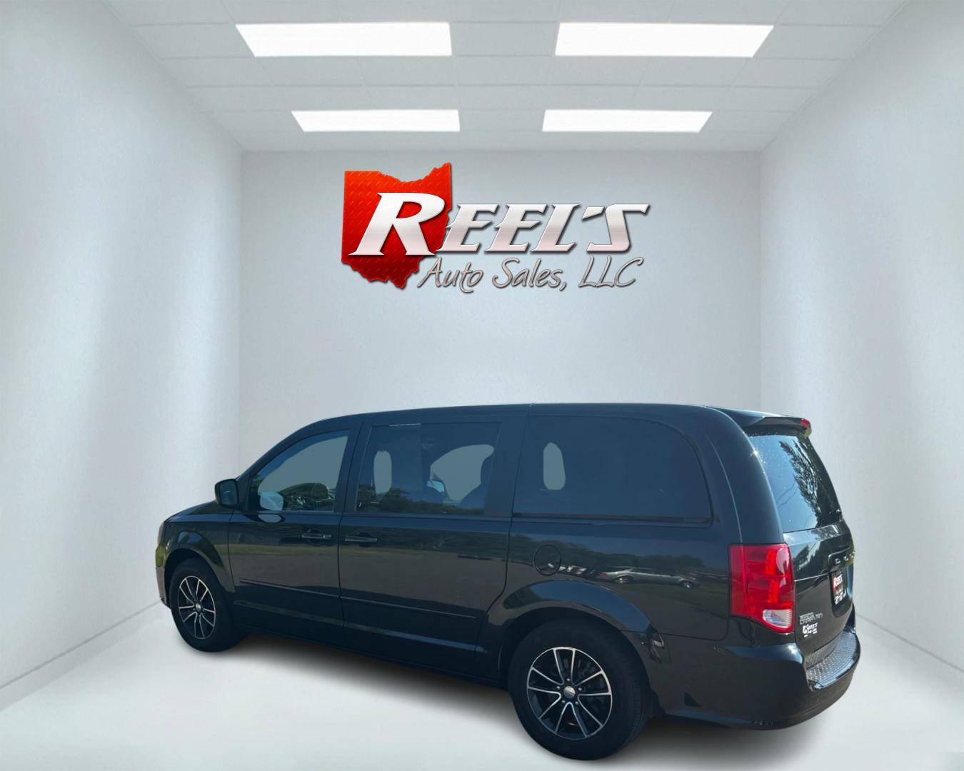 2017 Black /Black Dodge Grand Caravan SE Plus (2C4RDGBG0HR) with an 3.6L V6 DOHC 24V FFV engine, 6A transmission, located at 547 E. Main St., Orwell, OH, 44076, (440) 437-5893, 41.535435, -80.847855 - This 2017 Dodge Grand Caravan SE Plus is a practical and versatile minivan powered by a 3.6L Pentastar V6 engine paired with a 6-speed automatic transmission, ensuring reliable performance. It features daytime running lights and a backup camera for enhanced safety. The interior offers comfort and co - Photo#8