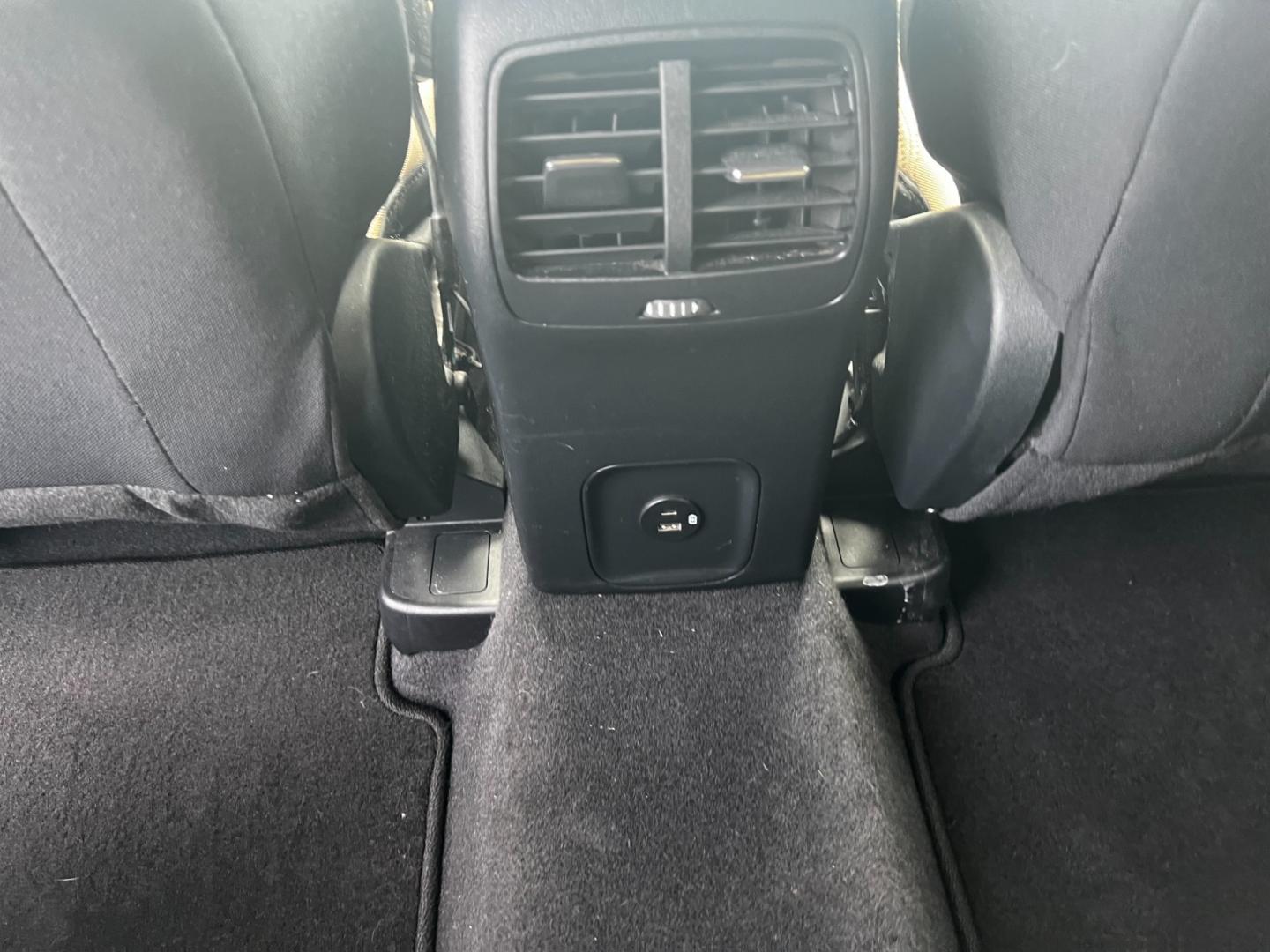 2020 Green /Gray Ford Escape SE AWD (1FMCU9G60LU) with an 1.5L I3 DOHC 12V TURBO engine, 8-Speed Automatic transmission, located at 547 E. Main St., Orwell, OH, 44076, (440) 437-5893, 41.535435, -80.847855 - This 2020 Ford Escape SE AWD is a modern compact SUV that combines efficiency, safety, and comfort. It's powered by a 1.5-liter EcoBoost engine paired with an 8-speed automatic transmission, offering a balance of performance and fuel economy with an impressive 31 MPG on the highway. The vehicle is e - Photo#27