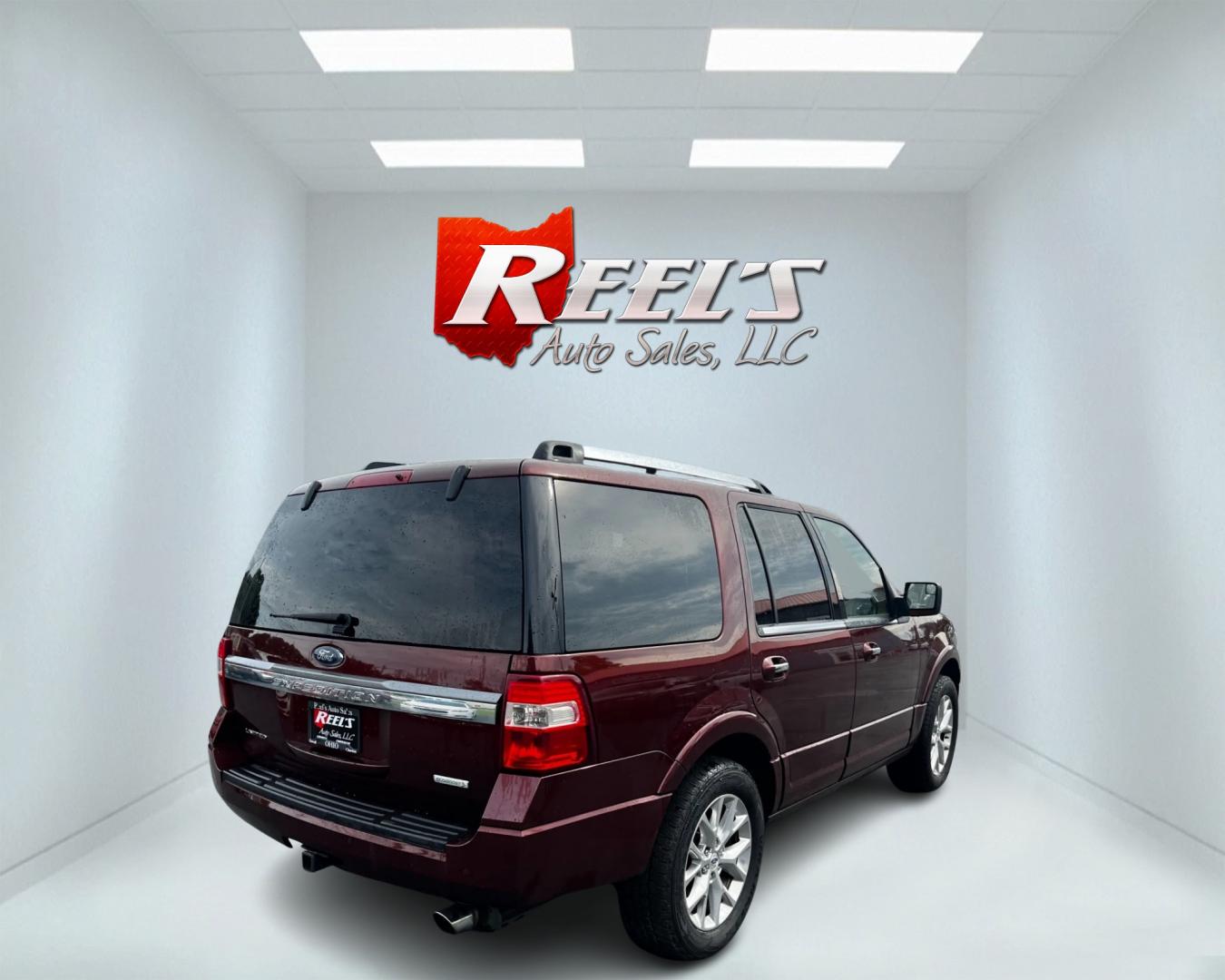 2017 Red /Tan Ford Expedition Limited 4WD (1FMJU2AT8HE) with an 3.5L V6 DOHC 24V TWIN TURBO engine, 6-Speed Automatic transmission, located at 547 E. Main St., Orwell, OH, 44076, (440) 437-5893, 41.535435, -80.847855 - This 2017 Ford Expedition Limited 4WD is a well-appointed full-size SUV that combines power, luxury, and versatility. It's equipped with a robust 3.5-liter twin-turbo EcoBoost engine paired with a 6-speed automatic transmission, offering impressive performance and a substantial 9,200-pound towing ca - Photo#5