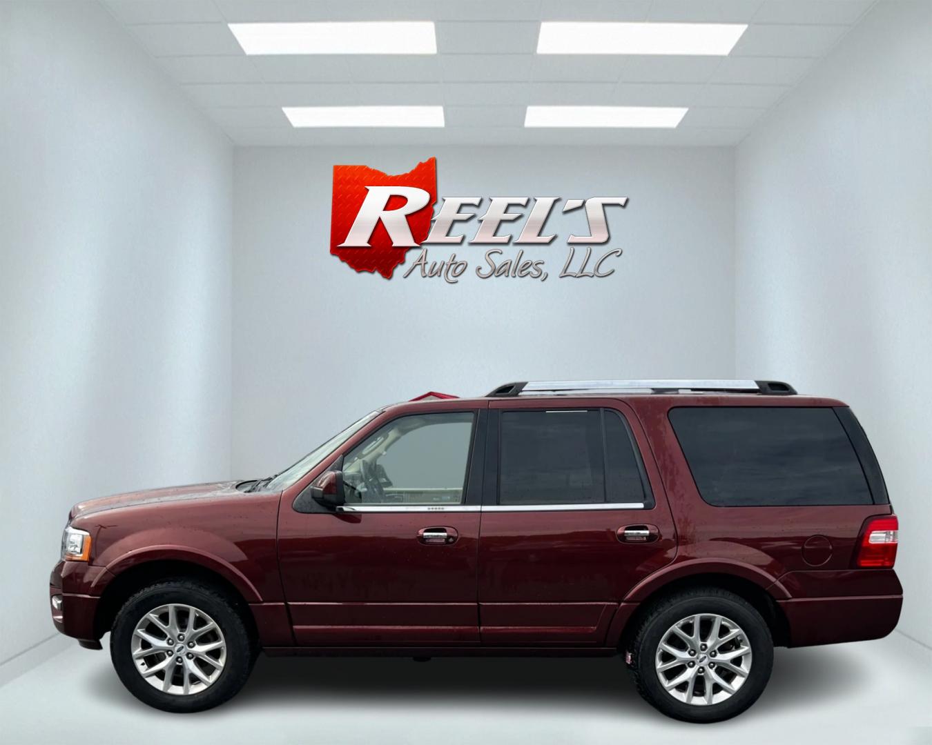 2017 Red /Tan Ford Expedition Limited 4WD (1FMJU2AT8HE) with an 3.5L V6 DOHC 24V TWIN TURBO engine, 6-Speed Automatic transmission, located at 547 E. Main St., Orwell, OH, 44076, (440) 437-5893, 41.535435, -80.847855 - This 2017 Ford Expedition Limited 4WD is a well-appointed full-size SUV that combines power, luxury, and versatility. It's equipped with a robust 3.5-liter twin-turbo EcoBoost engine paired with a 6-speed automatic transmission, offering impressive performance and a substantial 9,200-pound towing ca - Photo#9