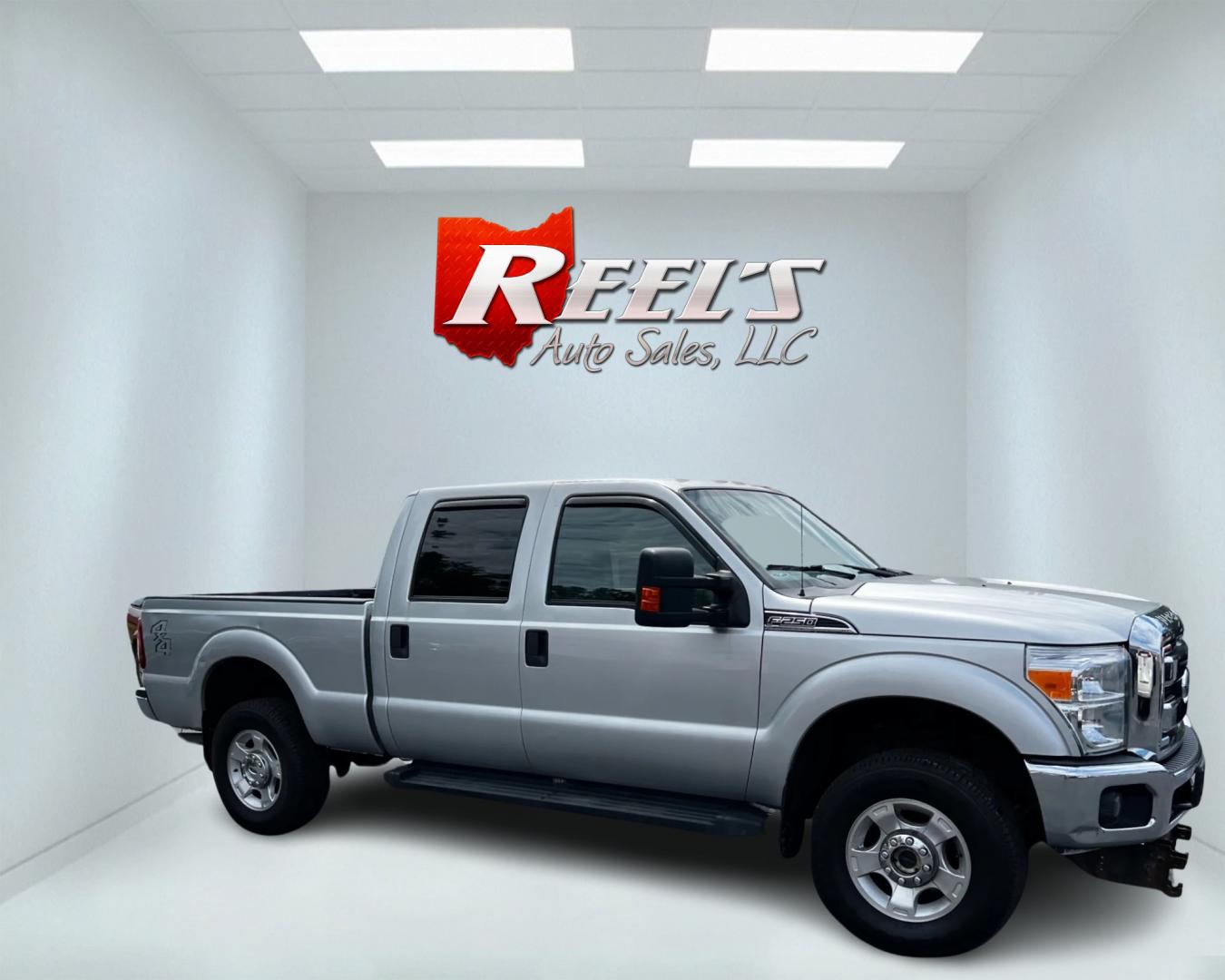 2016 Silver /Gray Ford F-250 SD XLT Crew Cab 4WD (1FT7W2B67GE) with an 6.2L V8 OHV 16V engine, 6-Speed Automatic transmission, located at 547 E. Main St., Orwell, OH, 44076, (440) 437-5893, 41.535435, -80.847855 - This 2016 Ford F-250 XLT Crew Cab is a robust and capable heavy-duty pickup truck. It's powered by a 6.2-liter V8 engine paired with a 6-speed automatic transmission, offering substantial power for demanding tasks. The 3.73 gearing and locking rear differential enhance its towing and off-road capabi - Photo#3