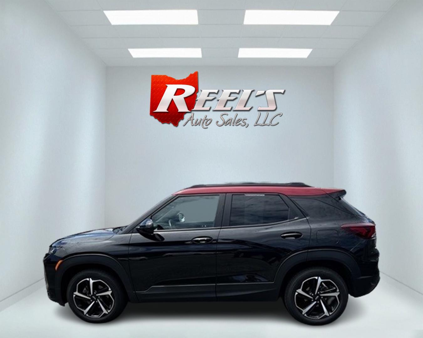 2021 Black /Black Chevrolet Trailblazer RS AWD (KL79MUSL9MB) with an 1.3L I3 DOHC 12V Turbo engine, 9A transmission, located at 11115 Chardon Rd. , Chardon, OH, 44024, (440) 214-9705, 41.580246, -81.241943 - This 2021 Chevrolet Trailblazer RS AWD is a well-equipped compact SUV that offers a blend of performance, technology, and convenience features. It's powered by a 1.3-liter turbocharged inline-3 engine paired with a 9-speed automatic transmission and all-wheel drive. The vehicle comes with an array o - Photo#8