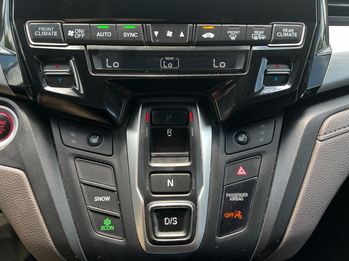 2018 Gray /Brown Honda Odyssey EXL DVD Nav (5FNRL6H7XJB) with an 3.5L V6 SOHC 24V engine, 9-Speed Automatic transmission, located at 11115 Chardon Rd. , Chardon, OH, 44024, (440) 214-9705, 41.580246, -81.241943 - Photo#27