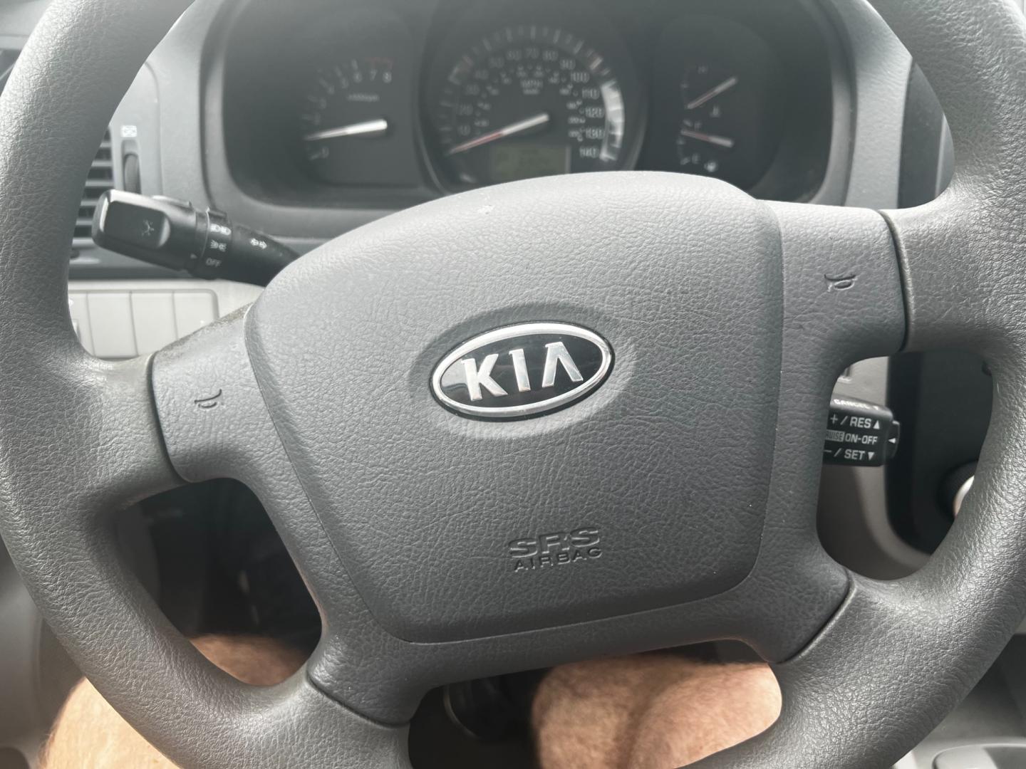 2009 Silver /Gray Kia Spectra EX (KNAFE222995) with an 2.0L I4 DOHC 16V engine, 4 Speed Auto transmission, located at 11115 Chardon Rd. , Chardon, OH, 44024, (440) 214-9705, 41.580246, -81.241943 - Photo#18