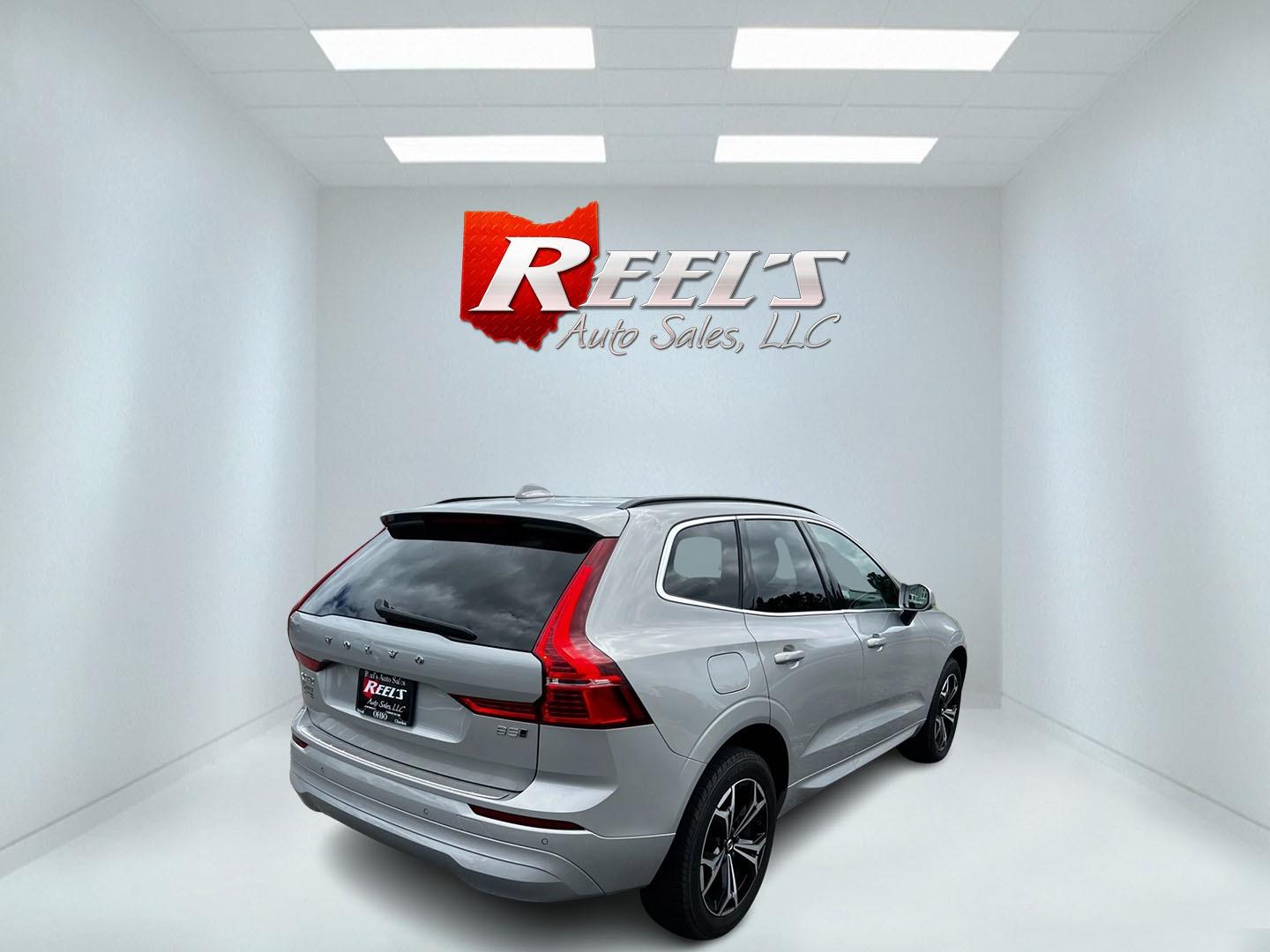 2022 Silver /Black Volvo XC60 Momentum (YV4L12RK2N1) with an 2.0 I4 DOHC I4 Turbo Mild Hybrid engine, 8-Speed Automatic transmission, located at 11115 Chardon Rd. , Chardon, OH, 44024, (440) 214-9705, 41.580246, -81.241943 - Photo#5