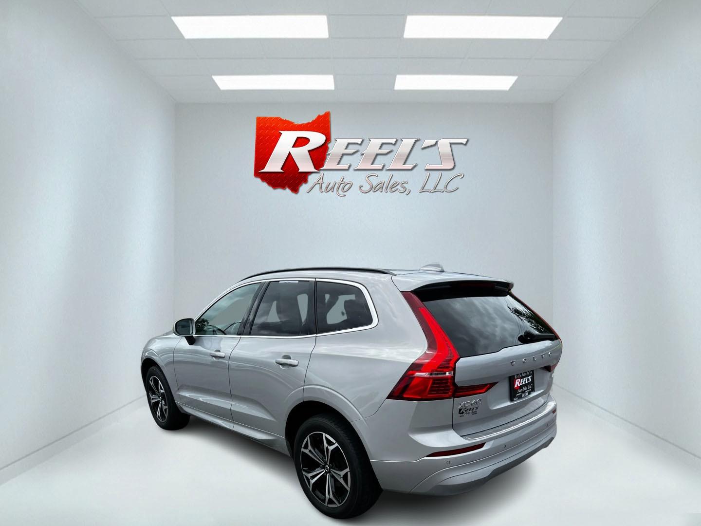 2022 Silver /Black Volvo XC60 Momentum (YV4L12RK2N1) with an 2.0 I4 DOHC I4 Turbo Mild Hybrid engine, 8-Speed Automatic transmission, located at 11115 Chardon Rd. , Chardon, OH, 44024, (440) 214-9705, 41.580246, -81.241943 - This 2022 Volvo XC60 B5 AWD Momentum is a well-equipped luxury SUV featuring a 2.0-liter turbocharged I4 engine producing 247 HP, complemented by a 48V mild hybrid system adding 13 HP. It boasts advanced safety features like blind spot monitoring, rear cross traffic alert, lane keep assist, and auto - Photo#7