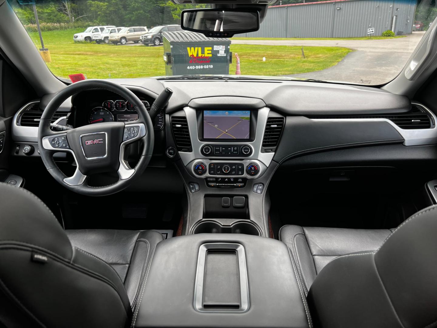 2015 Silver /Black GMC Yukon SLT 4WD (1GKS2BKC3FR) with an 5.3L V8 OHV 16V FFV engine, 6-Speed Automatic transmission, located at 547 E. Main St., Orwell, OH, 44076, (440) 437-5893, 41.535435, -80.847855 - Photo#43