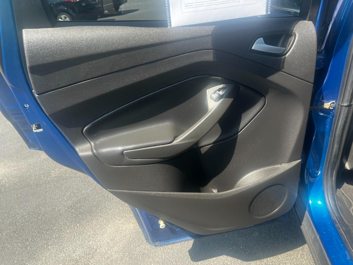 2019 Blue /Black Ford Escape SE 4WD (1FMCU9GD6KU) with an 1.5L I4 DOHC 16V TURBO engine, 6 Speed Auto transmission, located at 547 E. Main St., Orwell, OH, 44076, (440) 437-5893, 41.535435, -80.847855 - This 2019 Ford Escape SE 4WD is a well-equipped one owner compact SUV that offers a balance of efficiency and features. It's powered by a 1.5L EcoBoost 4-cylinder engine paired with a 6-speed automatic transmission, providing capable performance with good fuel economy (22 mpg city, 28 mpg highway). - Photo#30