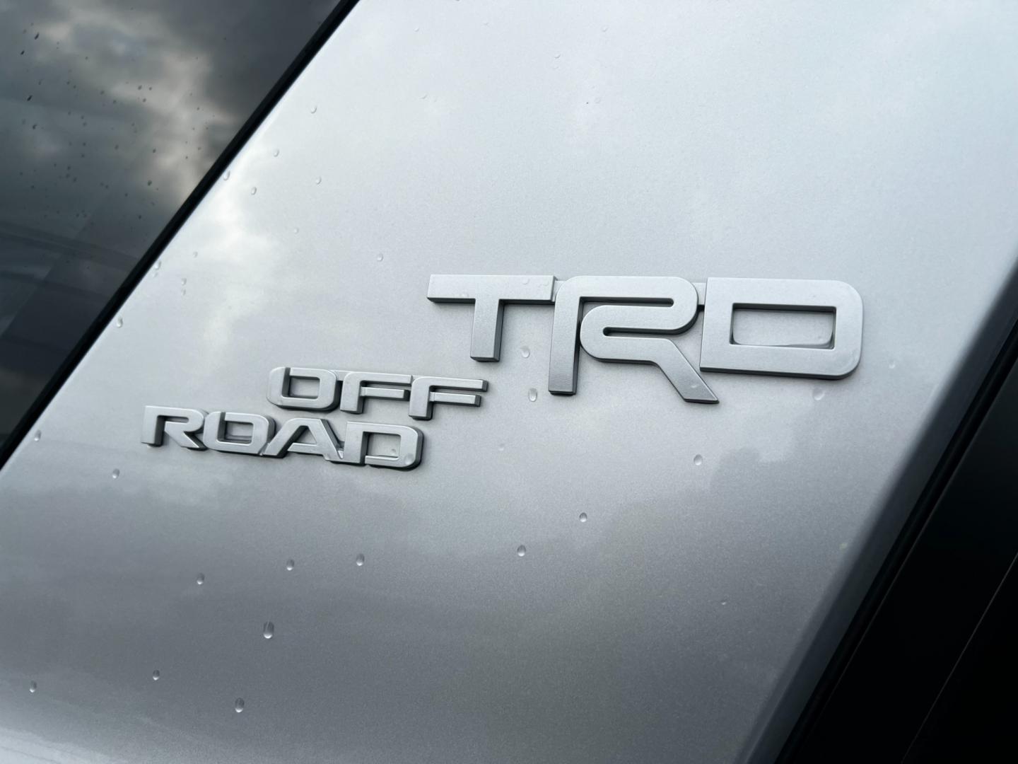 2017 Silver /Black Toyota 4Runner TRD Offroad 4WD (JTEBU5JR1H5) with an 4.0L V6 DOHC 24V engine, 5A transmission, located at 11115 Chardon Rd. , Chardon, OH, 44024, (440) 214-9705, 41.580246, -81.241943 - This One Owner 2017 Toyota 4Runner TRD Offroad Premium 4WD is a rugged and capable SUV designed for both on-road comfort and off-road adventures. It features a powerful 4.0-liter V6 engine paired with a 5-speed automatic transmission and four-wheel drive. The TRD Offroad Premium trim offers a luxuri - Photo#17