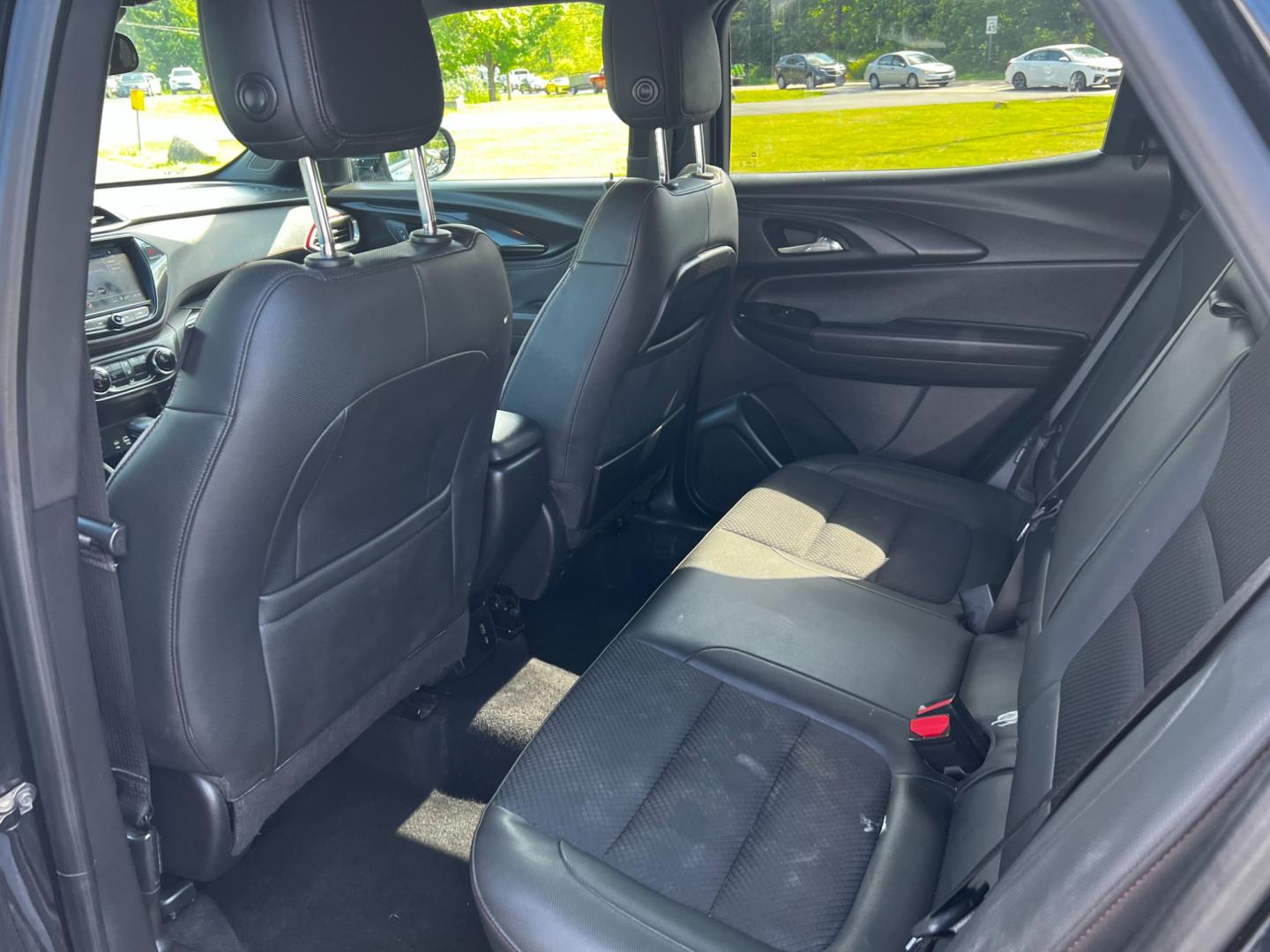 2021 Black /Black Chevrolet Trailblazer RS AWD (KL79MUSL7MB) with an 1.3L I3 DOHC 12V Turbo engine, 9A transmission, located at 11115 Chardon Rd. , Chardon, OH, 44024, (440) 214-9705, 41.580246, -81.241943 - This 2021 Chevrolet Trailblazer RS AWD is a compact SUV that offers a blend of performance, efficiency, and advanced features. It's powered by a 1.3-liter turbocharged 3-cylinder EcoTec engine paired with a 9-speed automatic transmission, delivering a respectable 28 MPG combined and 30 MPG on the hi - Photo#32