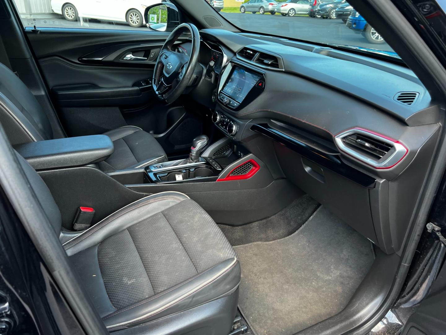 2021 Black /Black Chevrolet Trailblazer RS AWD (KL79MUSL7MB) with an 1.3L I3 DOHC 12V Turbo engine, 9A transmission, located at 11115 Chardon Rd. , Chardon, OH, 44024, (440) 214-9705, 41.580246, -81.241943 - This 2021 Chevrolet Trailblazer RS AWD is a compact SUV that offers a blend of performance, efficiency, and advanced features. It's powered by a 1.3-liter turbocharged 3-cylinder EcoTec engine paired with a 9-speed automatic transmission, delivering a respectable 28 MPG combined and 30 MPG on the hi - Photo#40