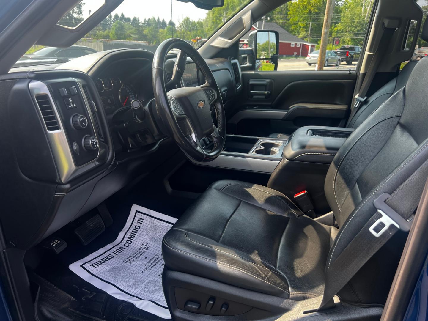 2019 Blue /Black Chevrolet Silverado 2500HD LTZ Crew Cab 4WD (1GC1KTEY3KF) with an 6.6L V8 OHV 16V DIESEL engine, 6A transmission, located at 11115 Chardon Rd. , Chardon, OH, 44024, (440) 214-9705, 41.580246, -81.241943 - Photo#24