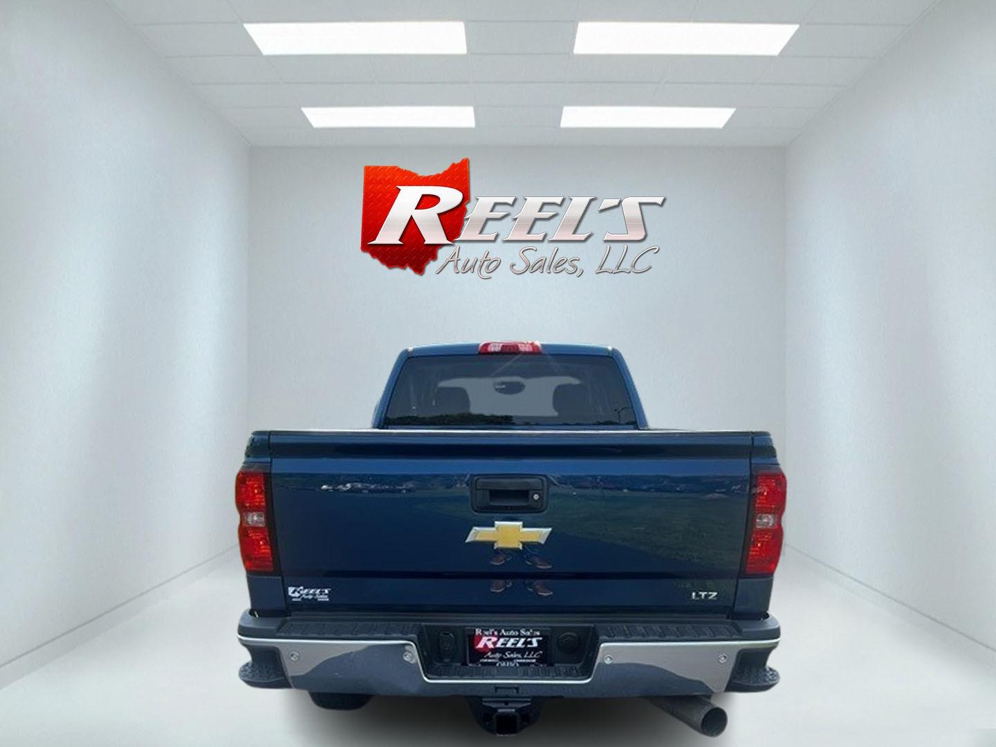 2019 Blue /Black Chevrolet Silverado 2500HD LTZ Crew Cab 4WD (1GC1KTEY3KF) with an 6.6L V8 OHV 16V DIESEL engine, 6A transmission, located at 11115 Chardon Rd. , Chardon, OH, 44024, (440) 214-9705, 41.580246, -81.241943 - Photo#6