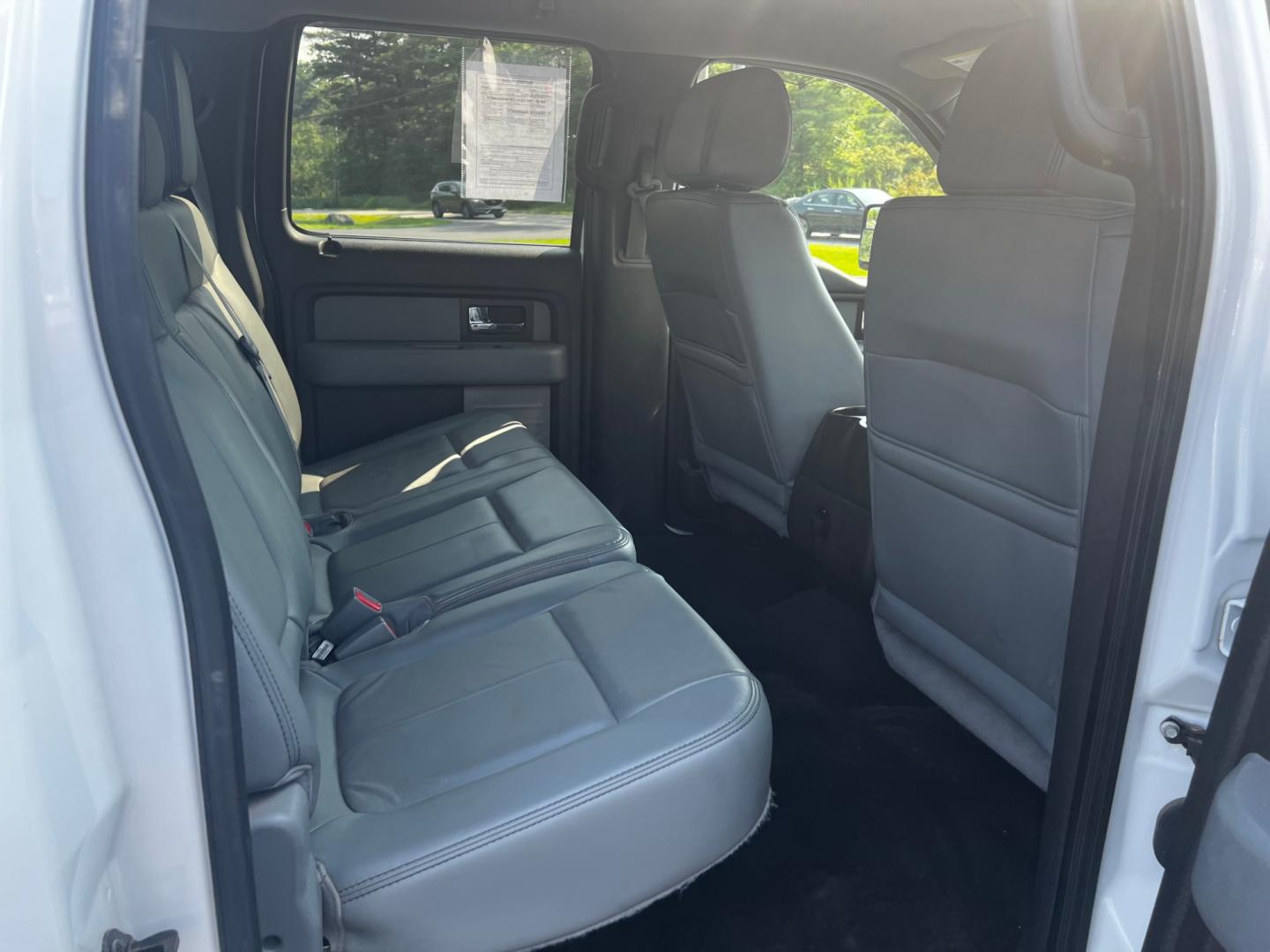 2014 White /Gray Ford F-150 XLT 302A SuperCrew 5.5-ft. Bed 4WD (1FTFW1ET2EF) with an 3.5L V6 TWIN TURBO engine, 6-Speed Automatic transmission, located at 11115 Chardon Rd. , Chardon, OH, 44024, (440) 214-9705, 41.580246, -81.241943 - Photo#37