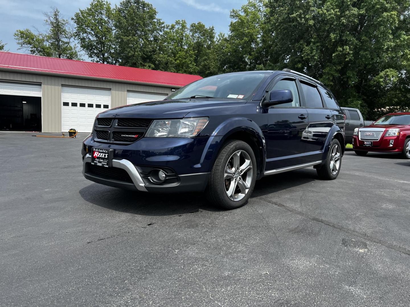 2017 /Black Dodge Journey Crossroad Plus AWD (3C4PDDGGXHT) with an 3.6L V6 DOHC 24V engine, 6A transmission, located at 547 E. Main St., Orwell, OH, 44076, (440) 437-5893, 41.535435, -80.847855 - Photo#10