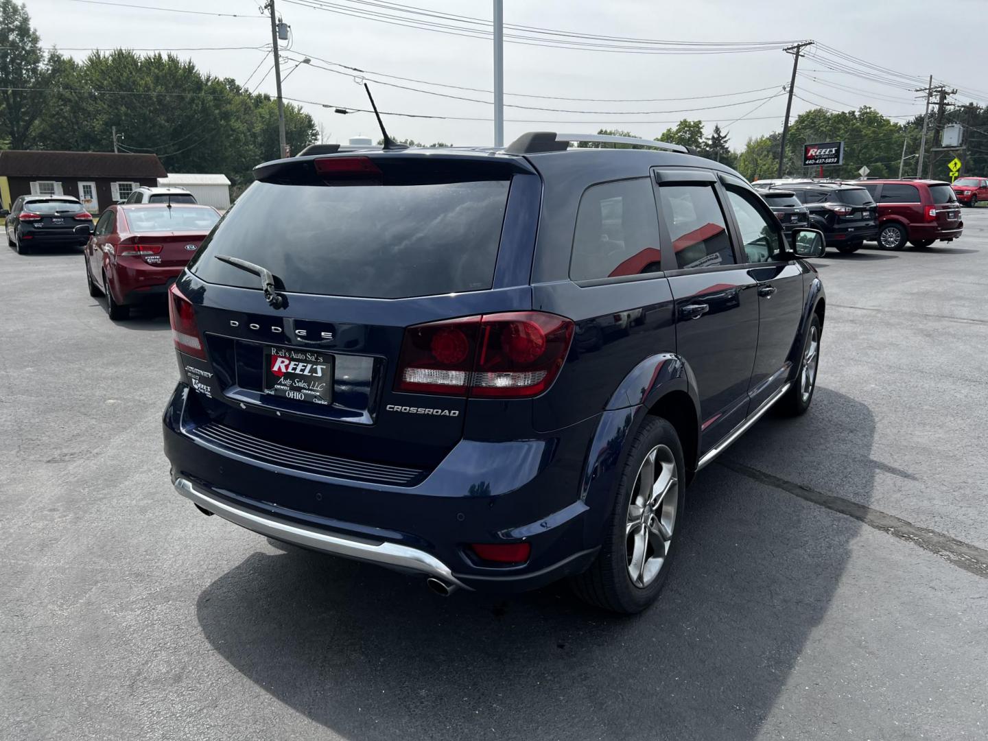 2017 /Black Dodge Journey Crossroad Plus AWD (3C4PDDGGXHT) with an 3.6L V6 DOHC 24V engine, 6A transmission, located at 547 E. Main St., Orwell, OH, 44076, (440) 437-5893, 41.535435, -80.847855 - Photo#17