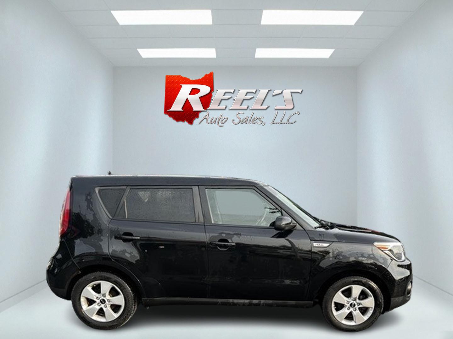 2018 /Black Kia Soul Base 6A (KNDJN2A20J7) with an 1.6L I4 DOHC 16V engine, 6-Speed Automatic transmission, located at 11115 Chardon Rd. , Chardon, OH, 44024, (440) 214-9705, 41.580246, -81.241943 - This 2018 Kia Soul, featuring a 1.6 I4 GDI engine paired with a 6-speed automatic transmission, provides a practical and economical driving option, achieving up to 30 MPG on the highway. This compact crossover is designed with urban efficiency in mind, offering a unique and boxy design that maximize - Photo#4